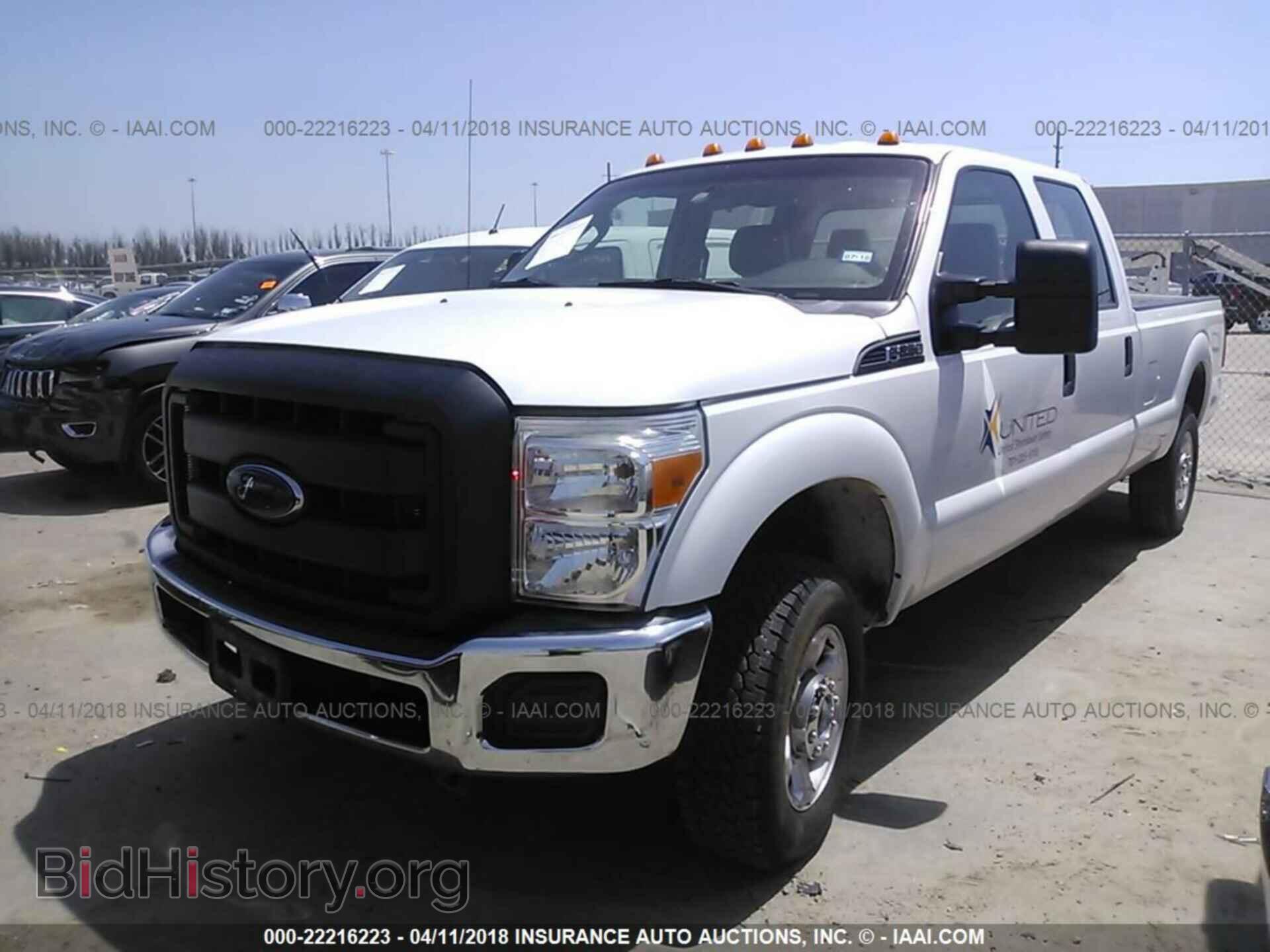 2013 Ford F250 - VIN: 1FT7W2B65DEA07917 - Фото 2