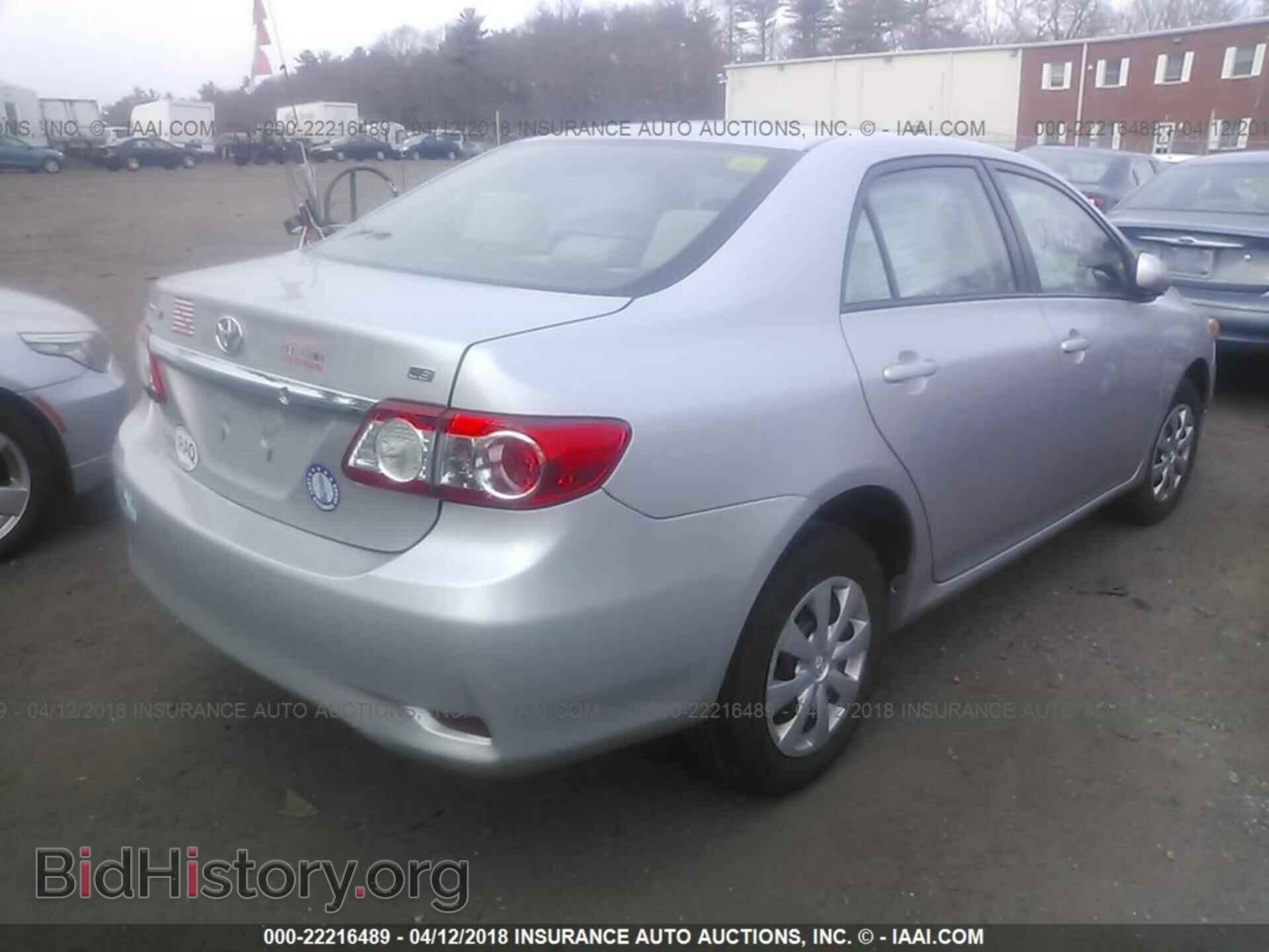 2011 Toyota Corolla - VIN: 2T1BU4EE2BC646982 - Photo 4