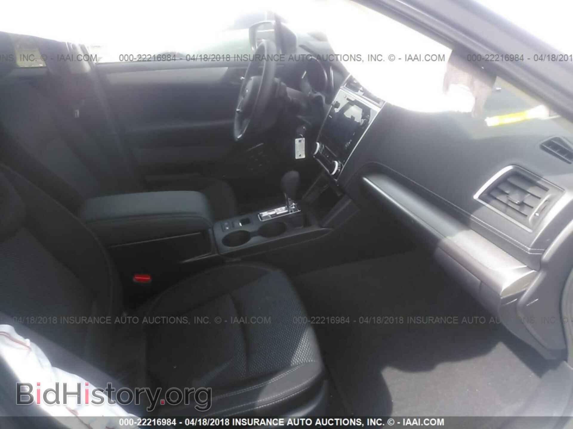 2018 Subaru Outback - VIN: 4S4BSAFC7J3279727 - Фото 5