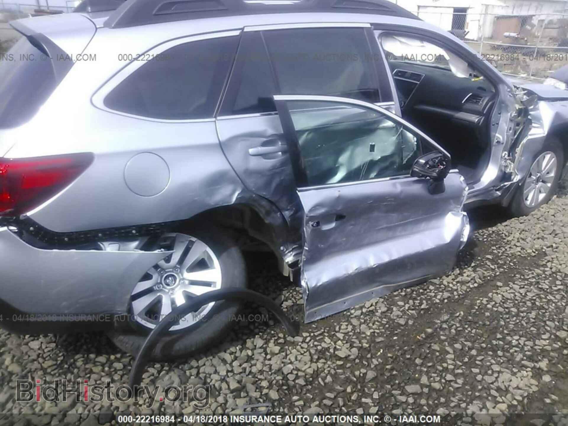 2018 Subaru Outback - VIN: 4S4BSAFC7J3279727 - Фото 6
