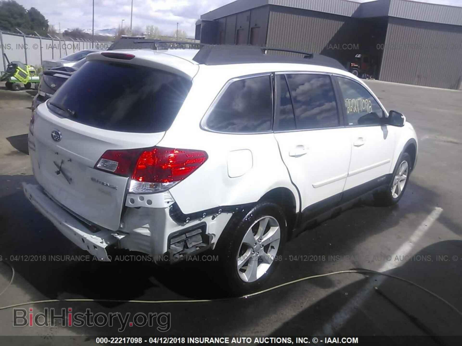 2014 Subaru Outback - VIN: 4S4BRBCC7E3295289 - Фото 4