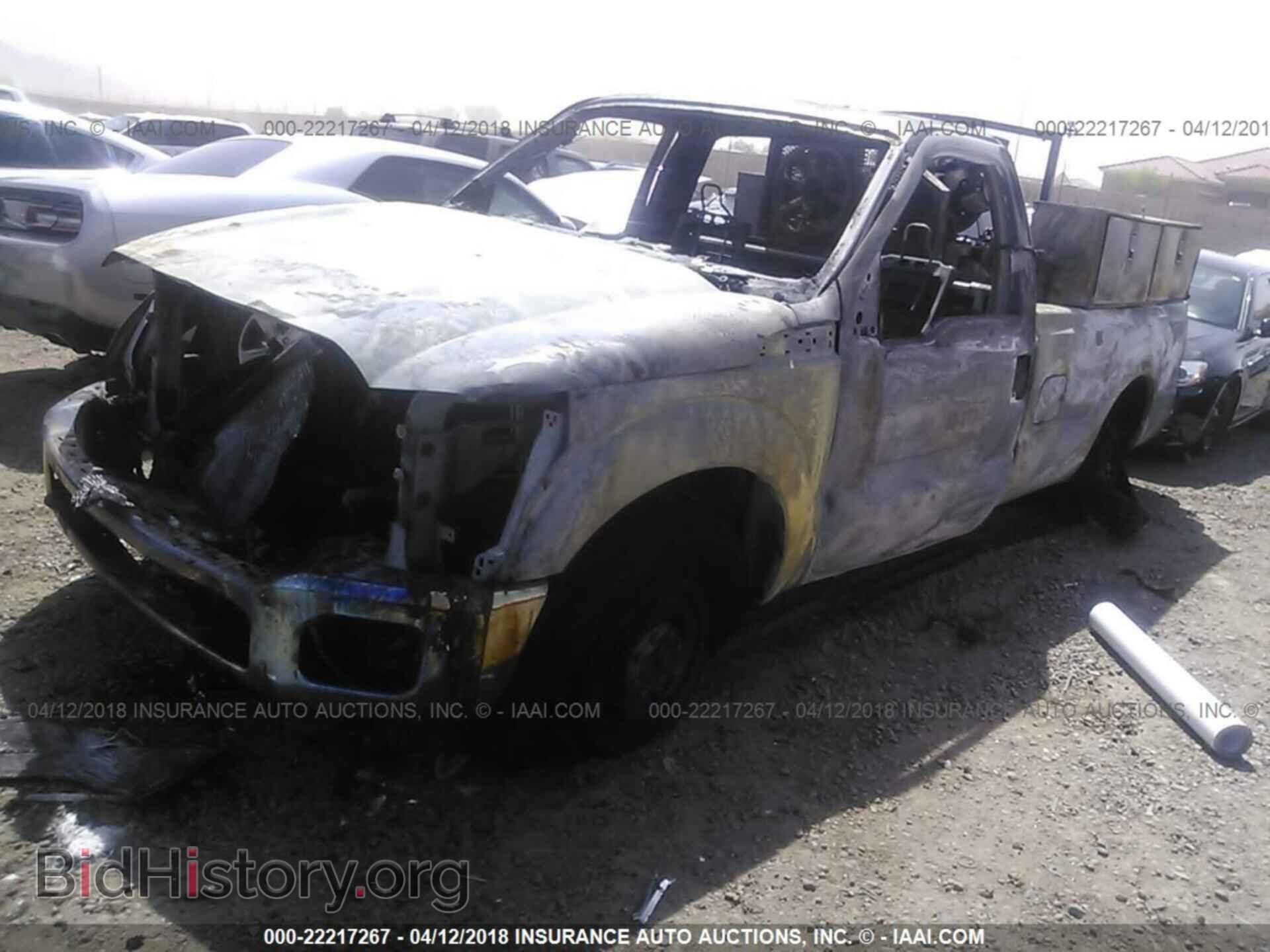 2013 Ford F250 - VIN: 1FTBF2A6XDEA50547 - Фото 2