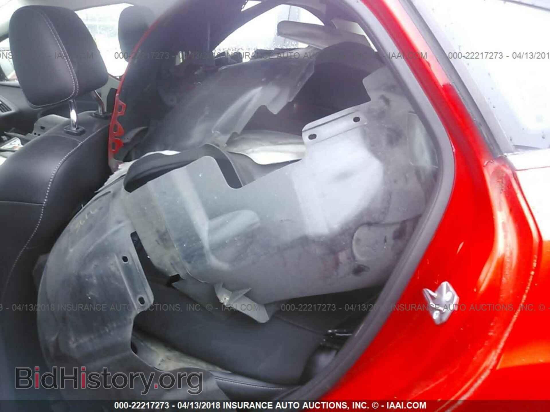 2012 Ford Focus - VIN: 1FAHP3M23CL237683 - Photo 8