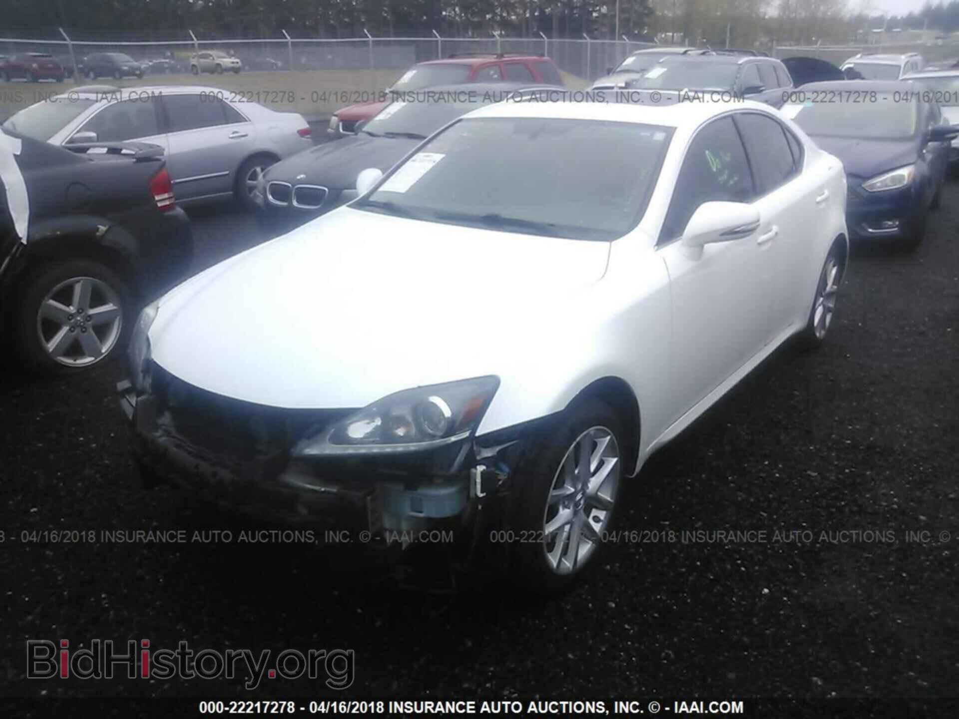2011 Lexus Is - VIN: JTHCF5C21B2035237 - Photo 2