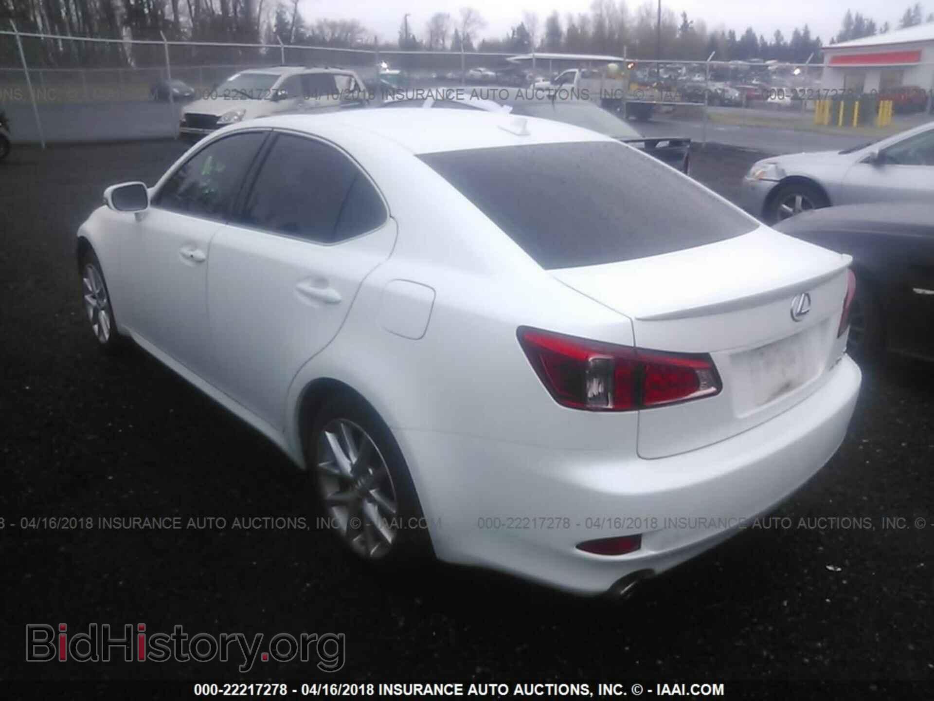 2011 Lexus Is - VIN: JTHCF5C21B2035237 - Photo 3
