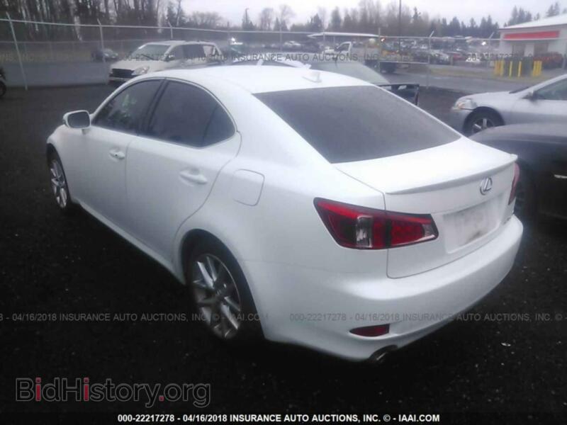 2011 Lexus IS (VIN JTHCF5C21B2035237) — photo 3 of 10