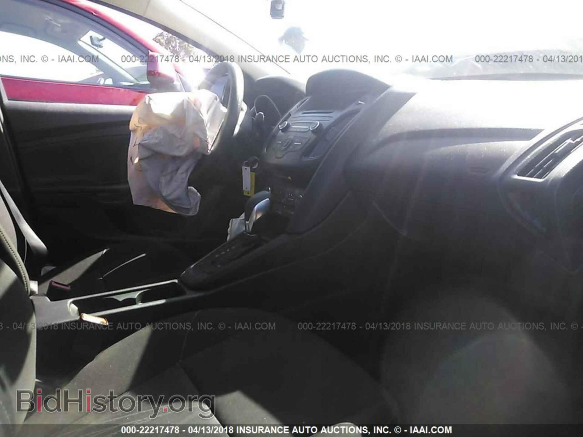 2015 Ford Focus - VIN: 1FADP3E21FL275561 - Photo 5
