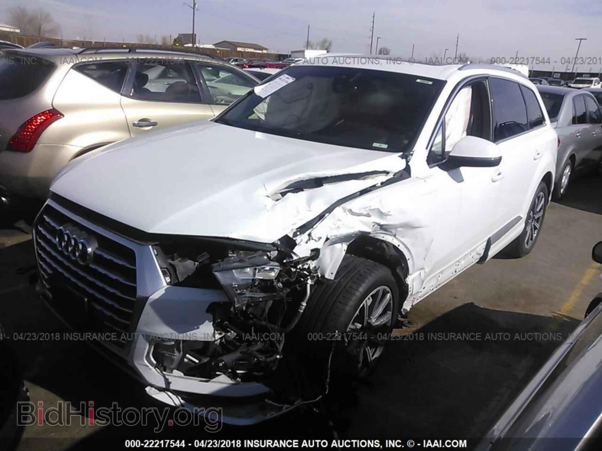 2017 Audi Q7 - VIN: WA1LAAF7XHD022932 - Photo 2