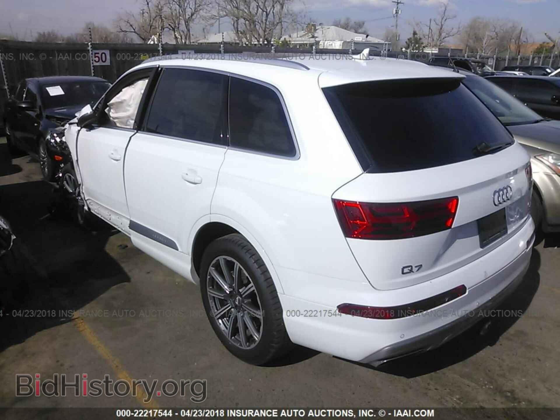 2017 Audi Q7 - VIN: WA1LAAF7XHD022932 - Photo 3