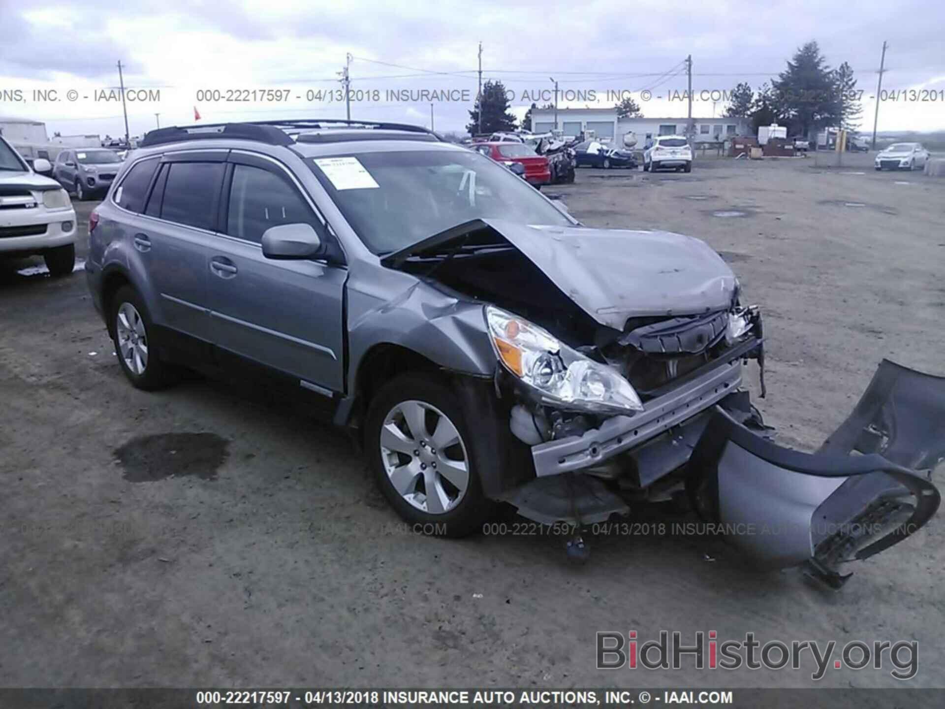 Photo 4S4BRDLC8B2403173 - Subaru Outback 2011