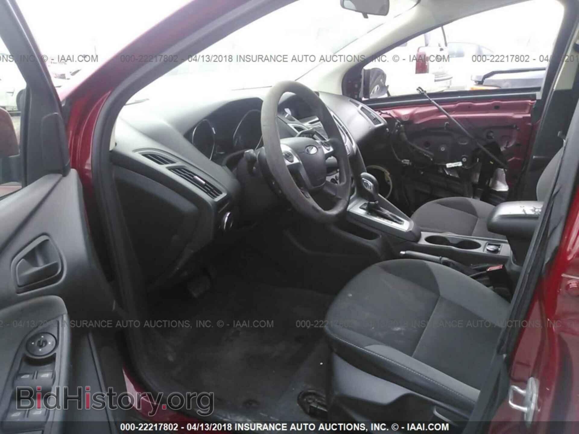 2012 Ford Focus - VIN: 1FAHP3F24CL130042 - Photo 5