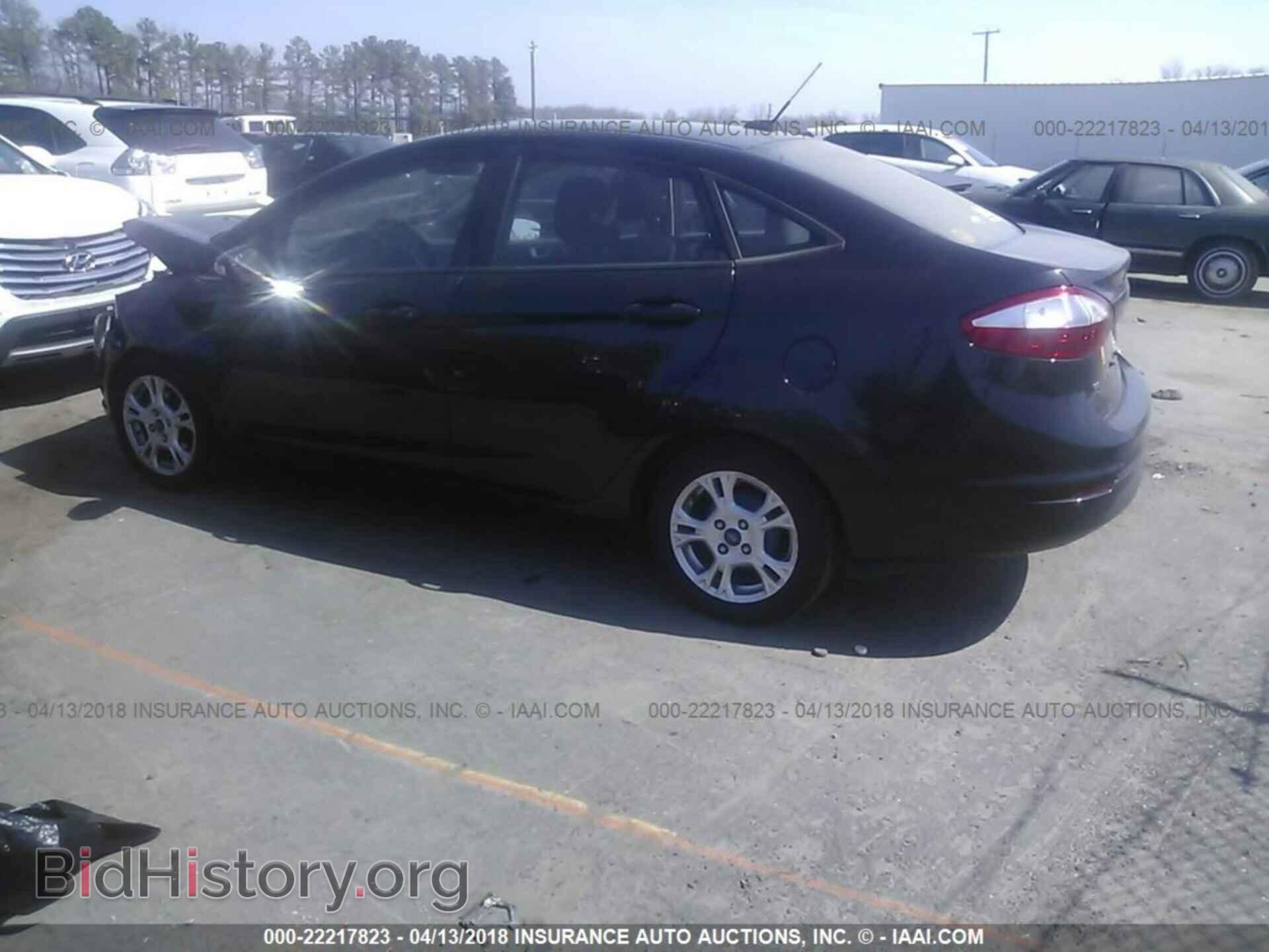 2014 Ford Fiesta - VIN: 3FADP4BJ6EM207514 - Фото 3