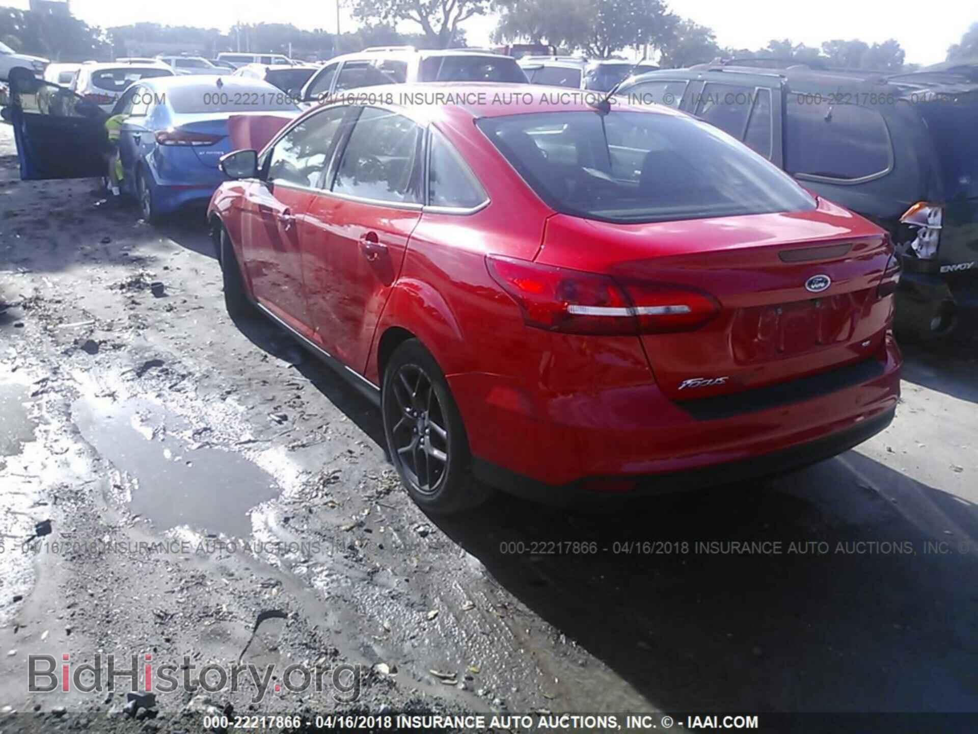 2016 Ford Focus - VIN: 1FADP3F24GL307158 - Фото 3