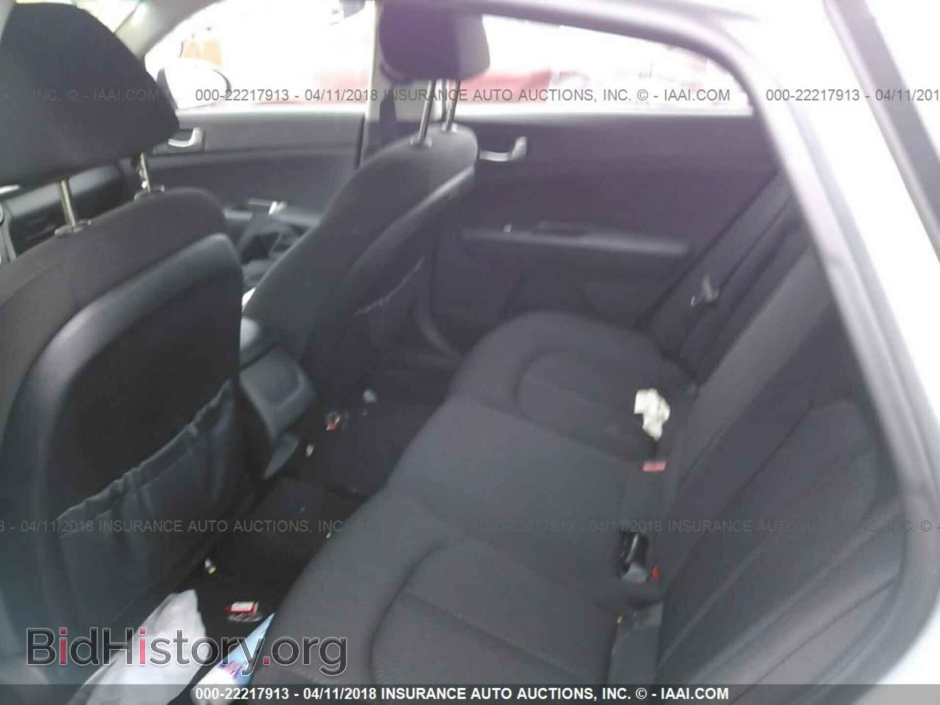 2017 Kia Optima - VIN: 5XXGT4L34HG167135 - Фото 8