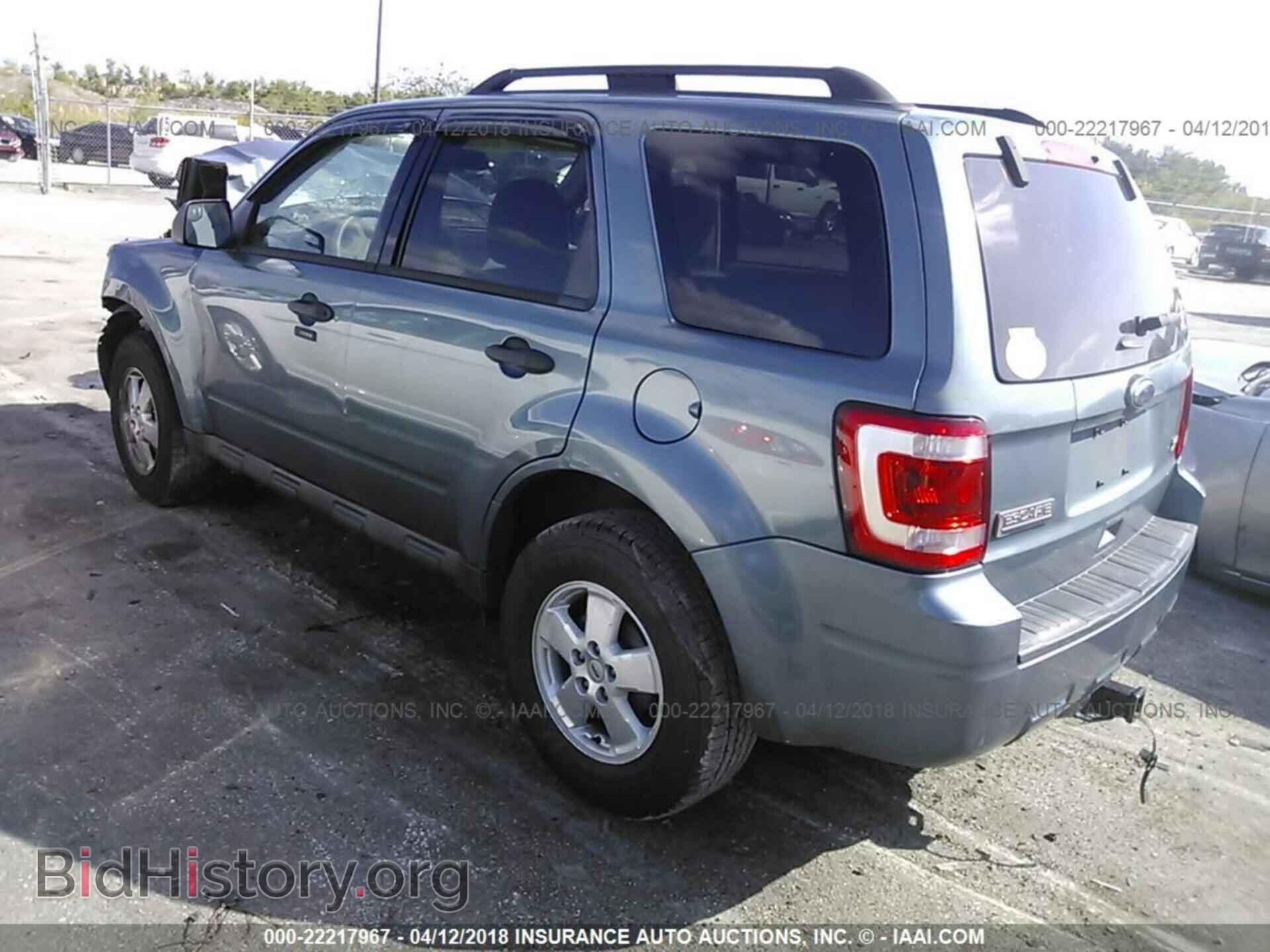 2012 Ford Escape - VIN: 1FMCU0DG1CKC85675 - Photo 3