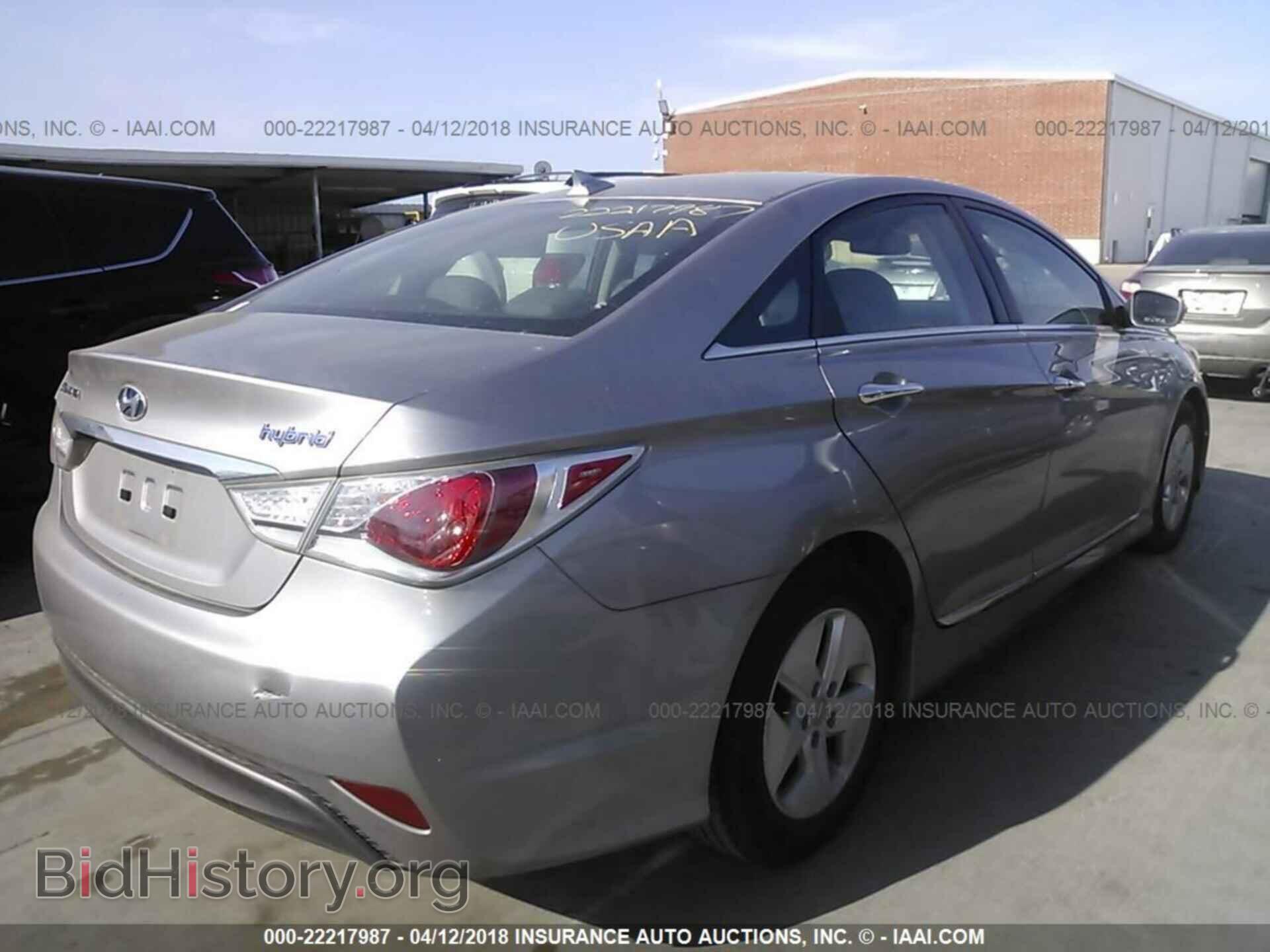 2012 Hyundai Sonata - VIN: KMHEC4A4XCA058424 - Фото 4