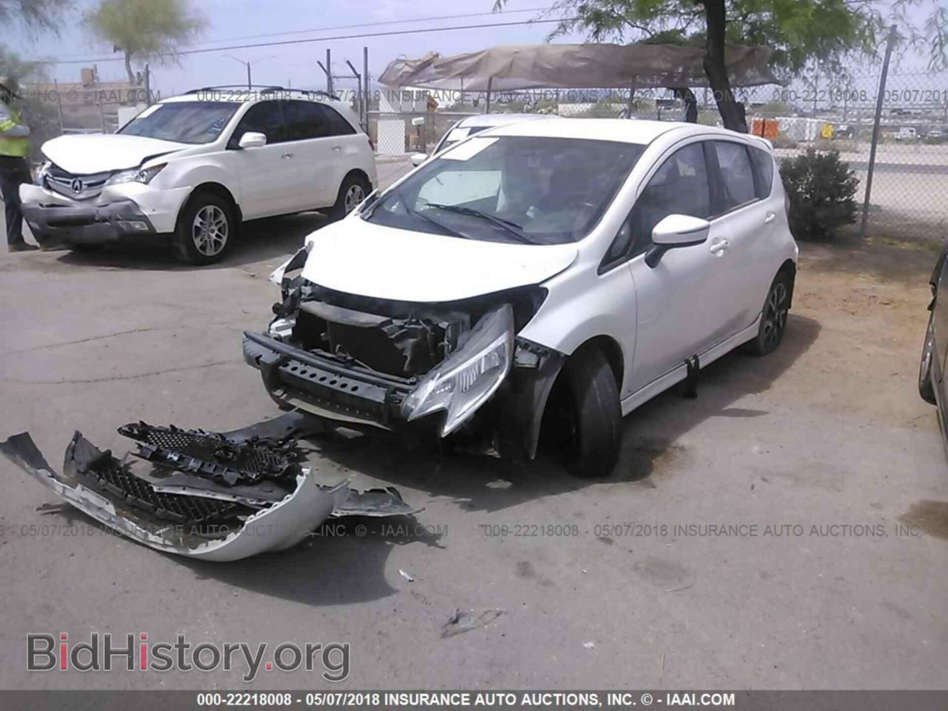 2015 Nissan Versa note - VIN: 3N1CE2CP5FL440751 - Photo 2