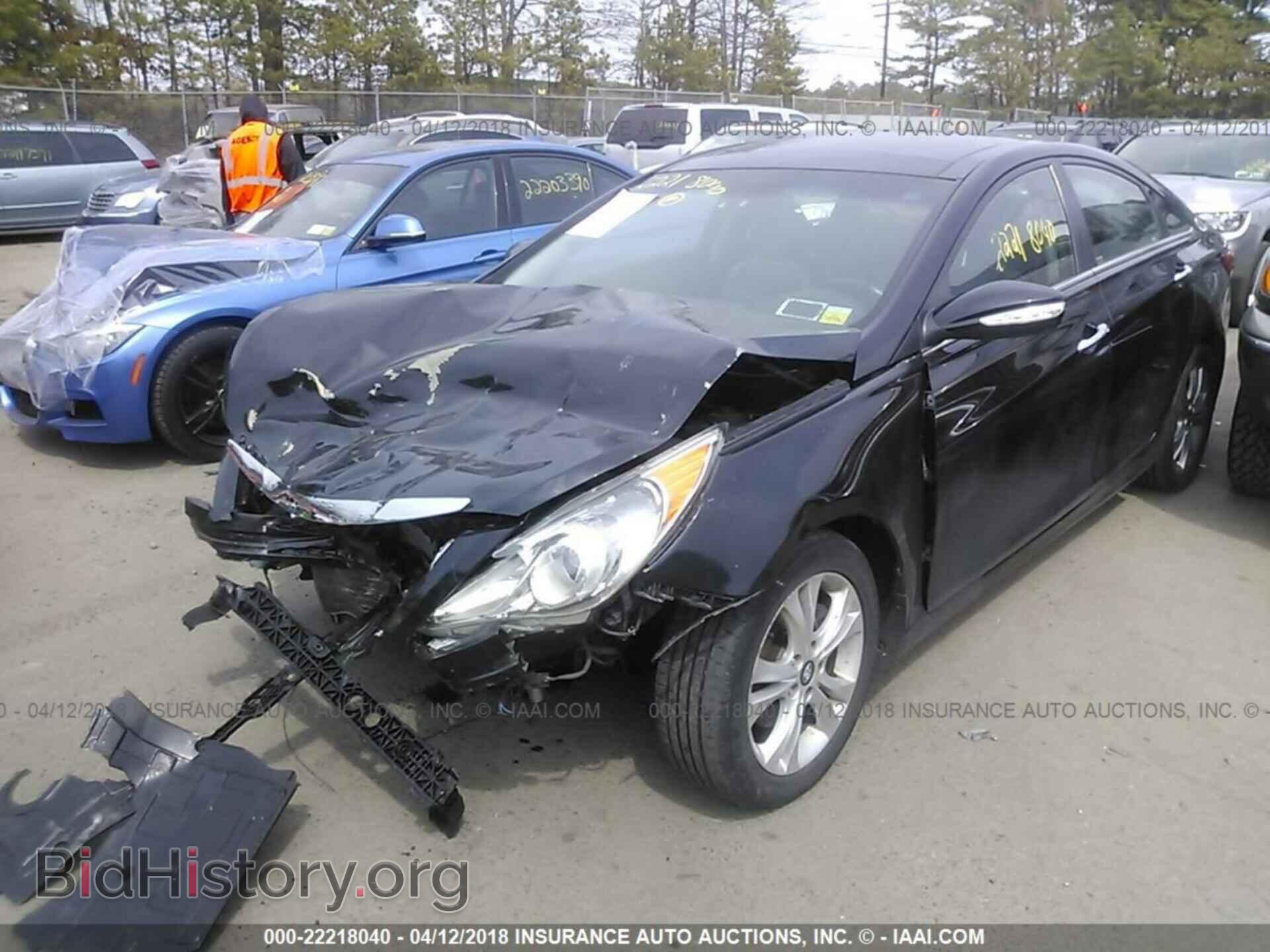 2012 Hyundai Sonata - VIN: 5NPEC4AC9CH375244 - Photo 2