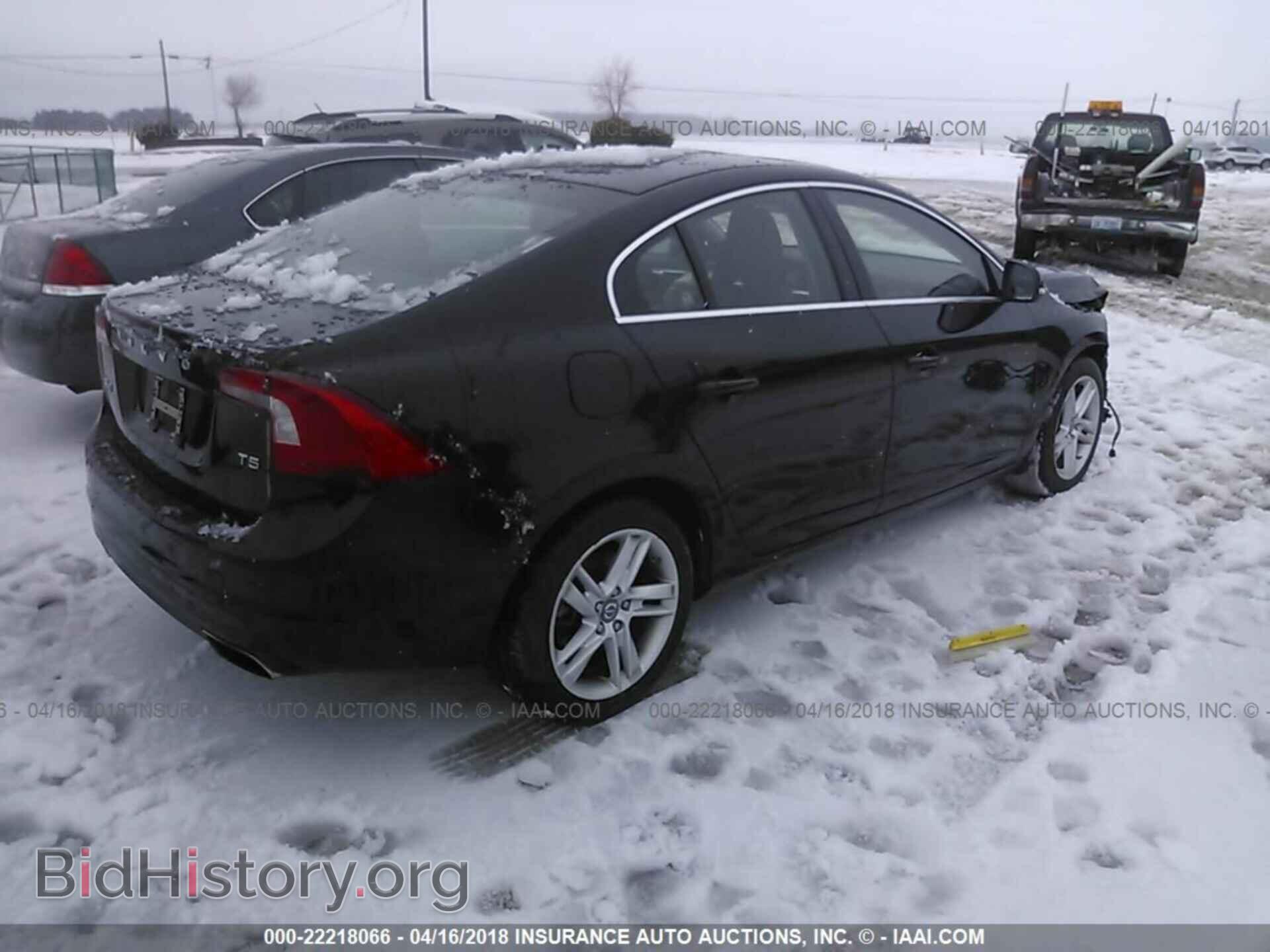 2015 Volvo S60 - VIN: YV126MFC2F2303725 - Фото 4