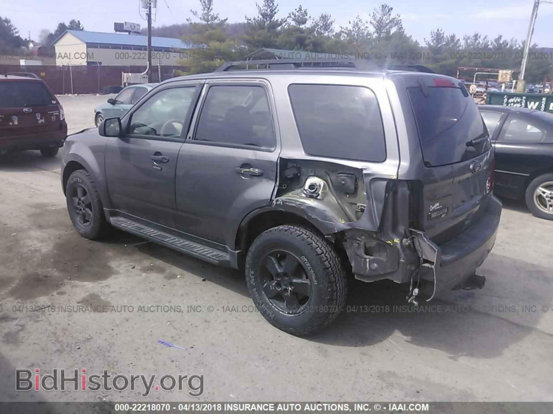 2011 Ford Escape - VIN: 1FMCU9DG8BKB21648 - Photo 3