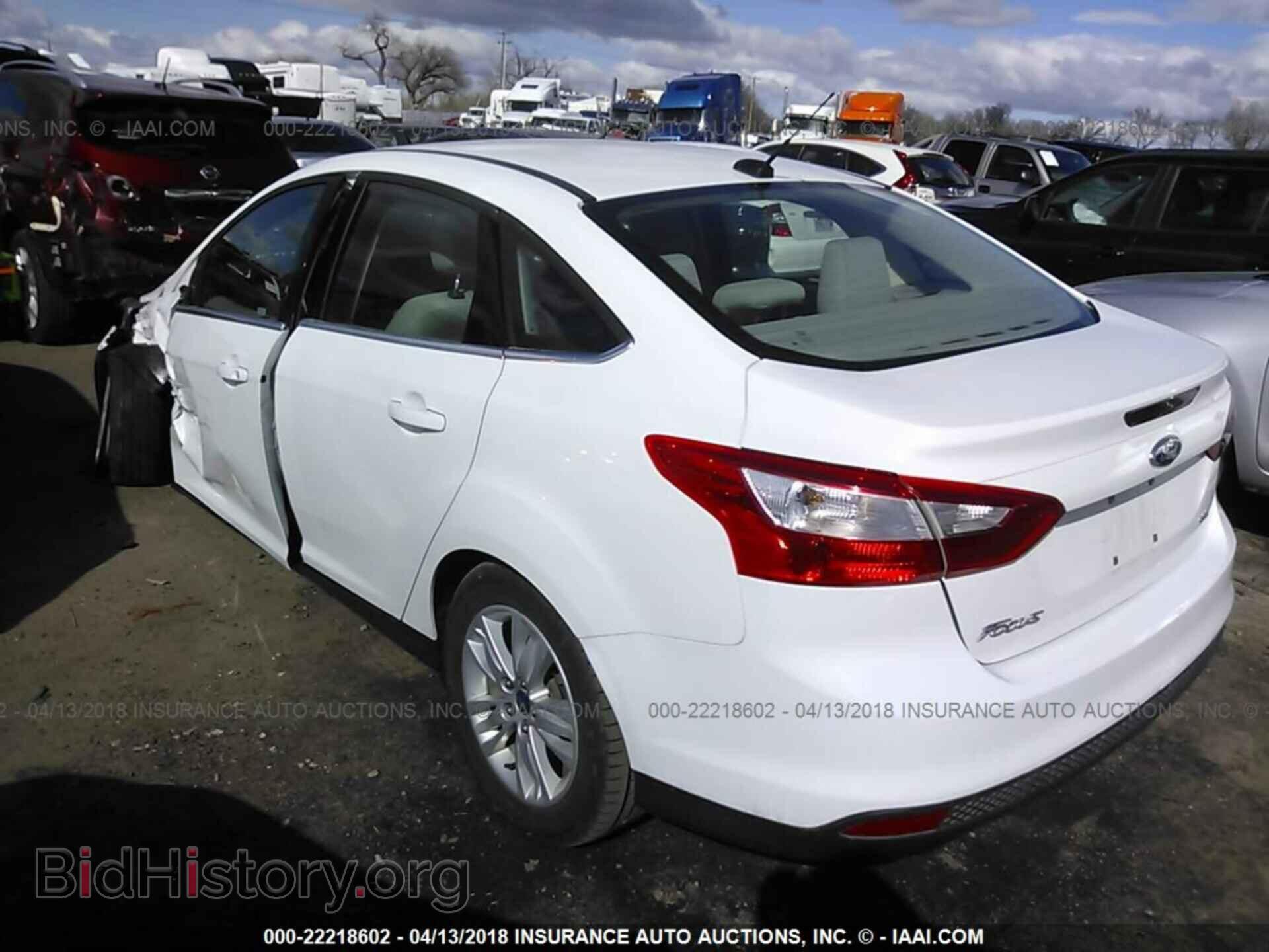 2012 Ford Focus - VIN: 1FAHP3H20CL324788 - Фото 3