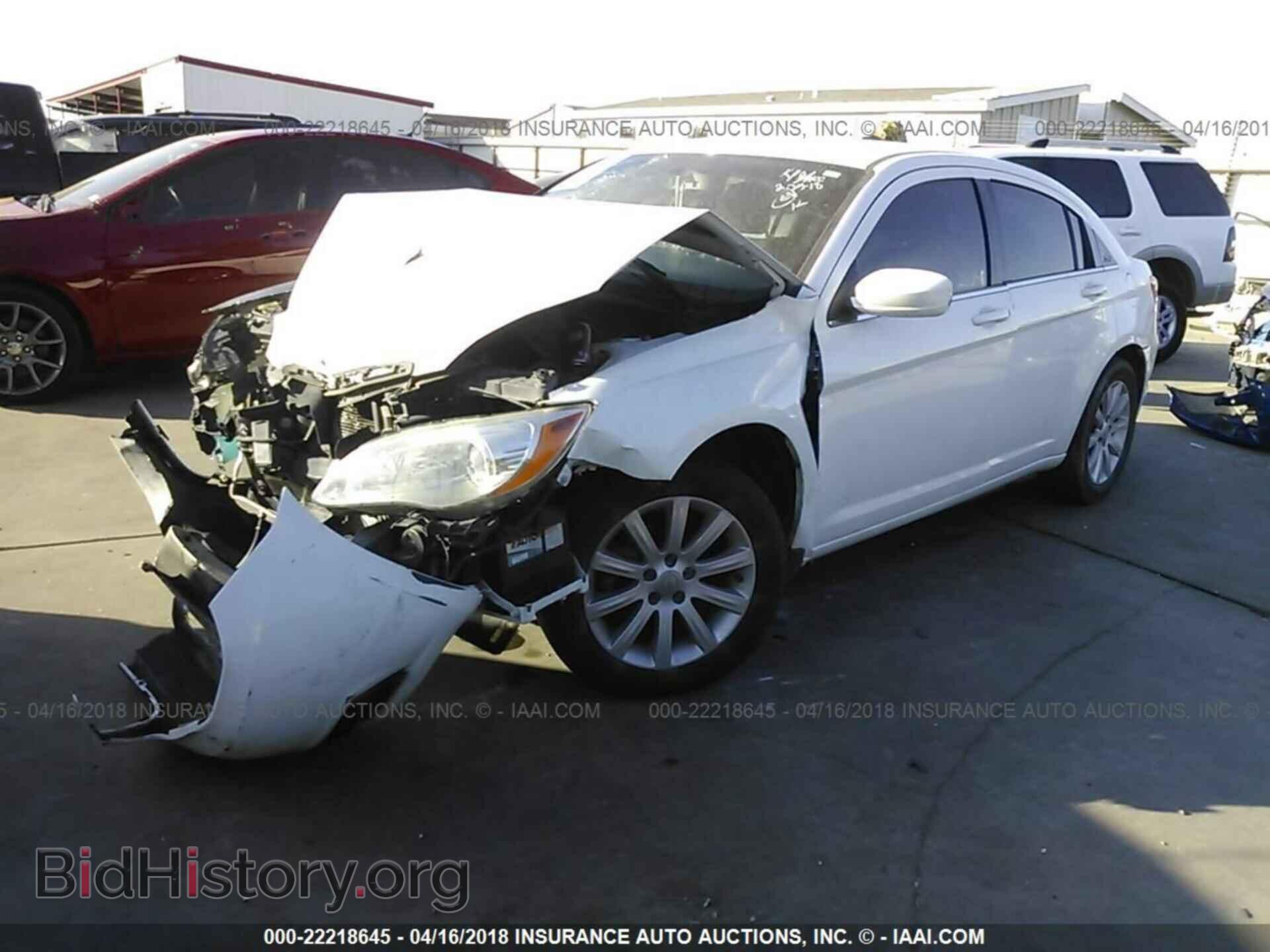 2012 Chrysler 200 - VIN: 1C3CCBBB7CN125216 - Фото 2