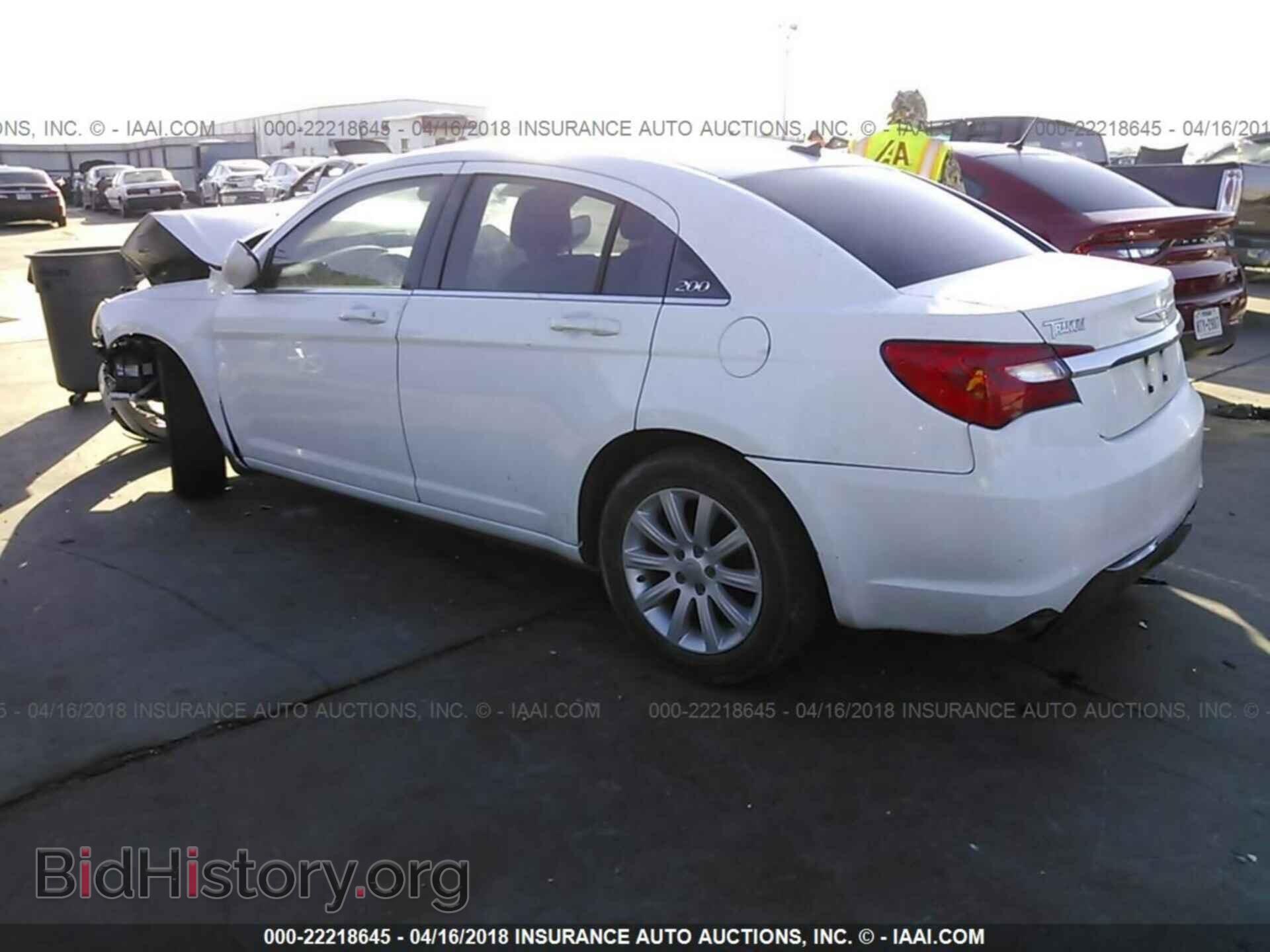 2012 Chrysler 200 - VIN: 1C3CCBBB7CN125216 - Фото 3