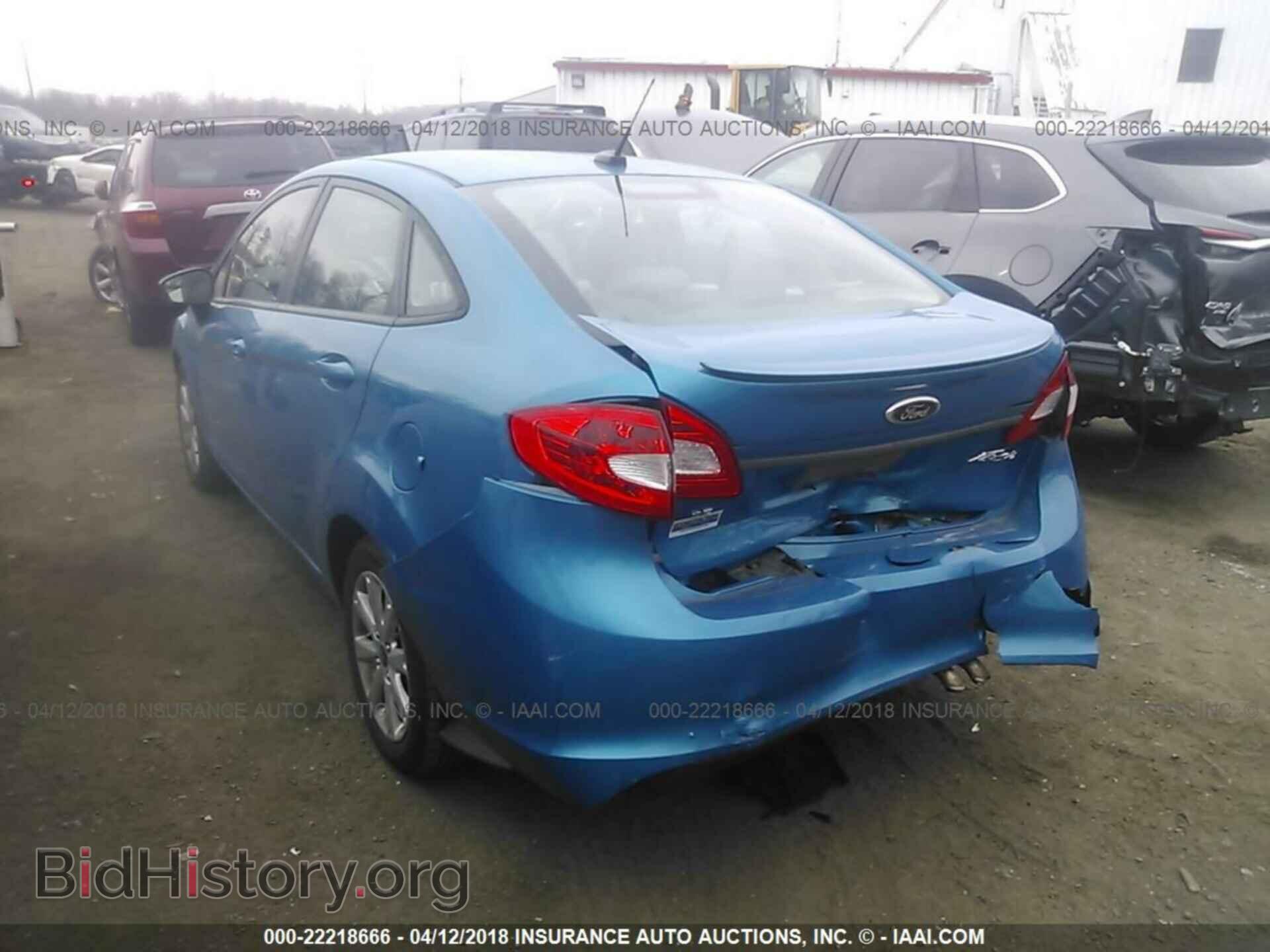 2012 Ford Fiesta - VIN: 3FADP4BJ6CM215366 - Photo 3