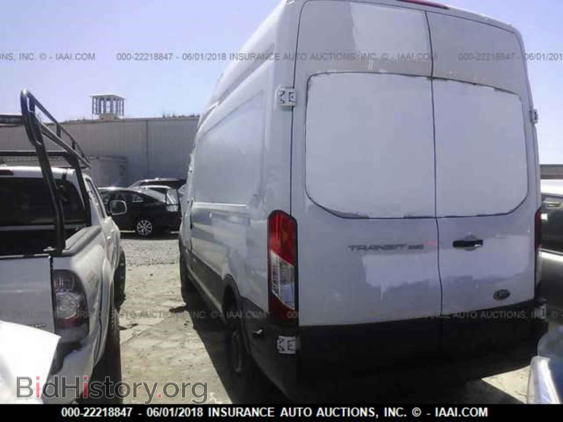 2015 Ford Transit - VIN: 1FTNR2XM4FKA02220 - Фото 3