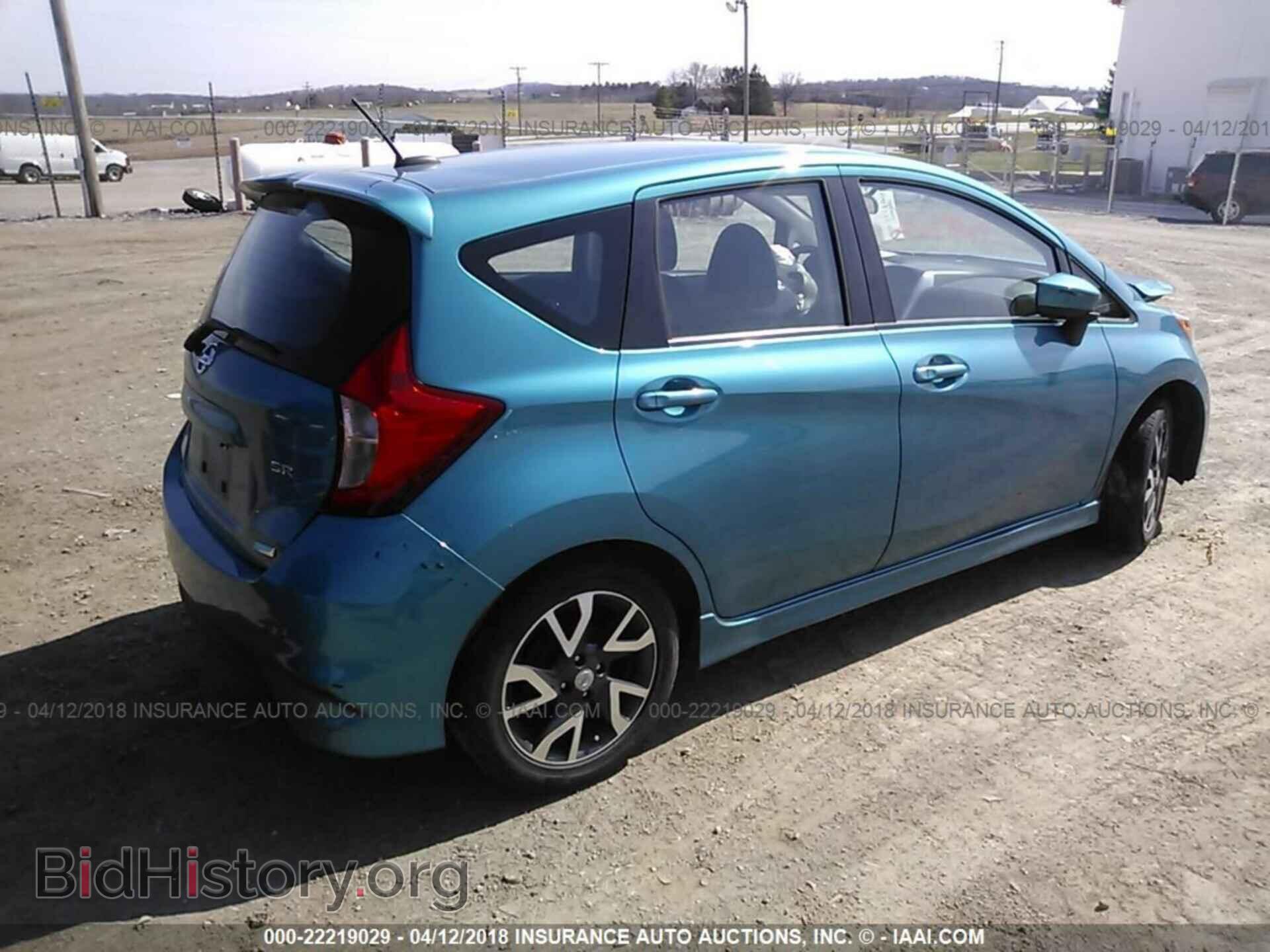 2015 Nissan Versa note - VIN: 3N1CE2CP6FL364196 - Photo 4