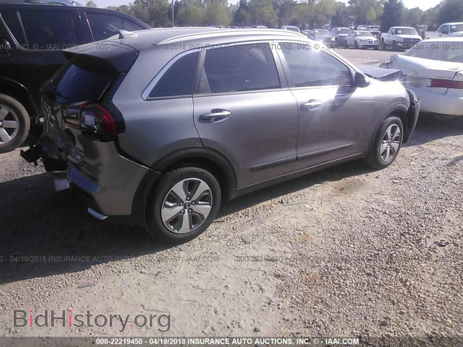 2017 Kia Niro - VIN: KNDCB3LC1H5070281 - Фото 4