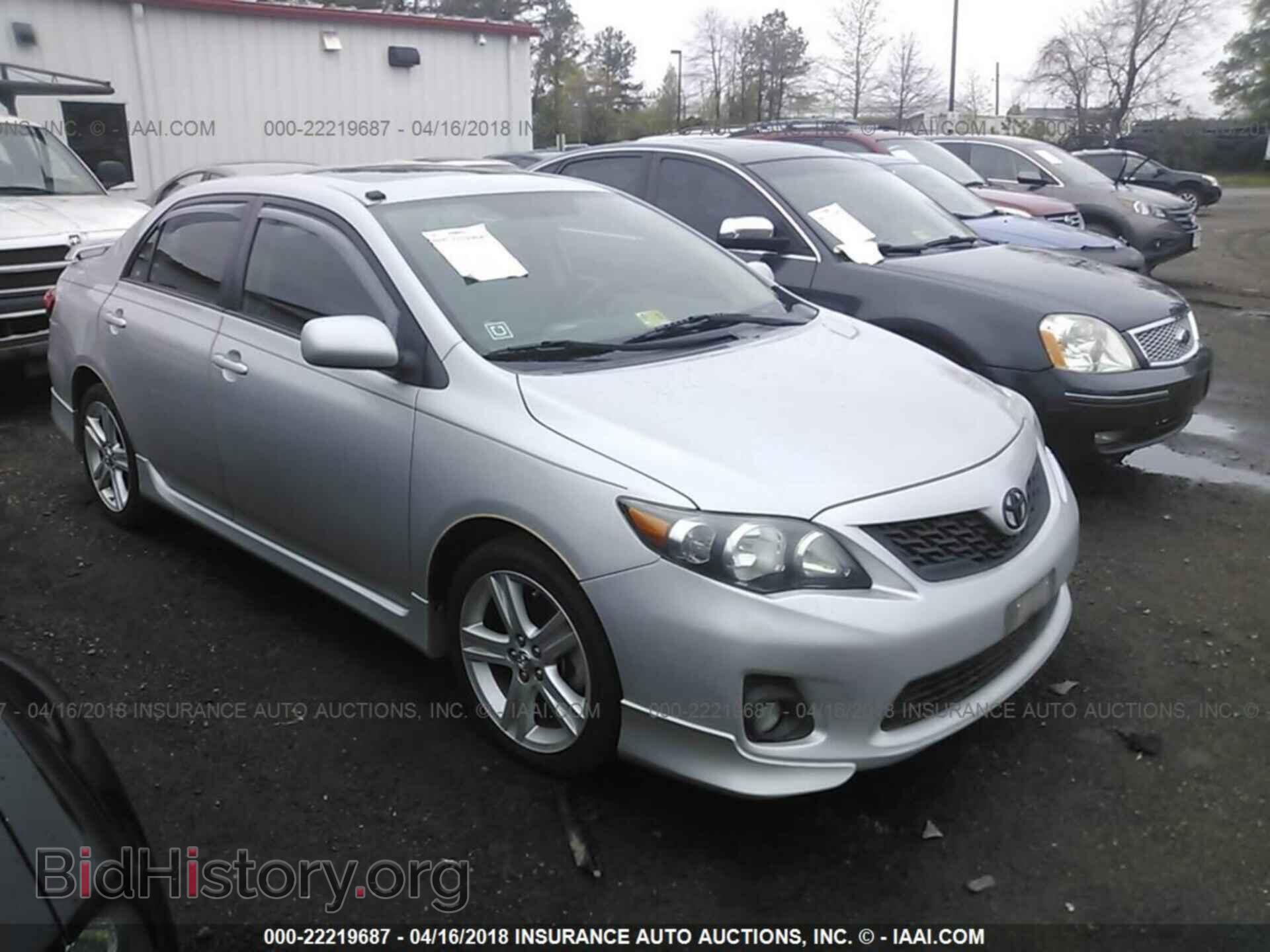 Photo 2T1BU4EE3BC601856 - Toyota Corolla 2011