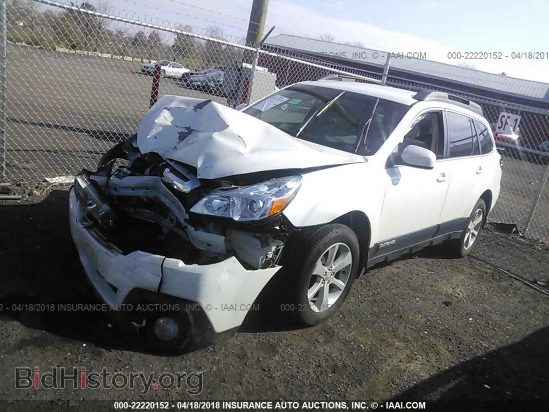 2014 Subaru Outback - VIN: 4S4BRCCC6E3317384 - Фото 2