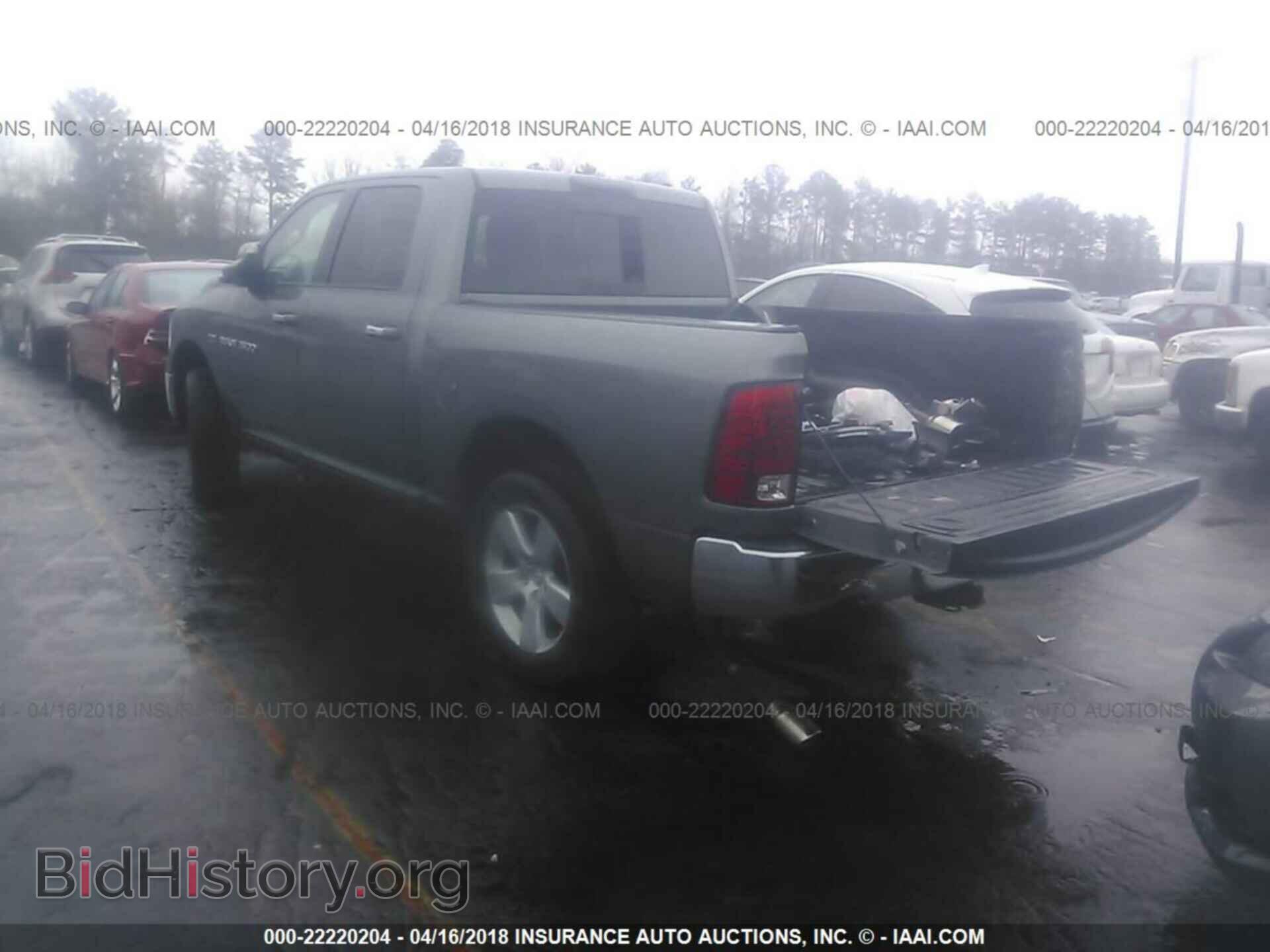 2012 Dodge Ram 1500 - VIN: 1C6RD7LT2CS114964 - Фото 3