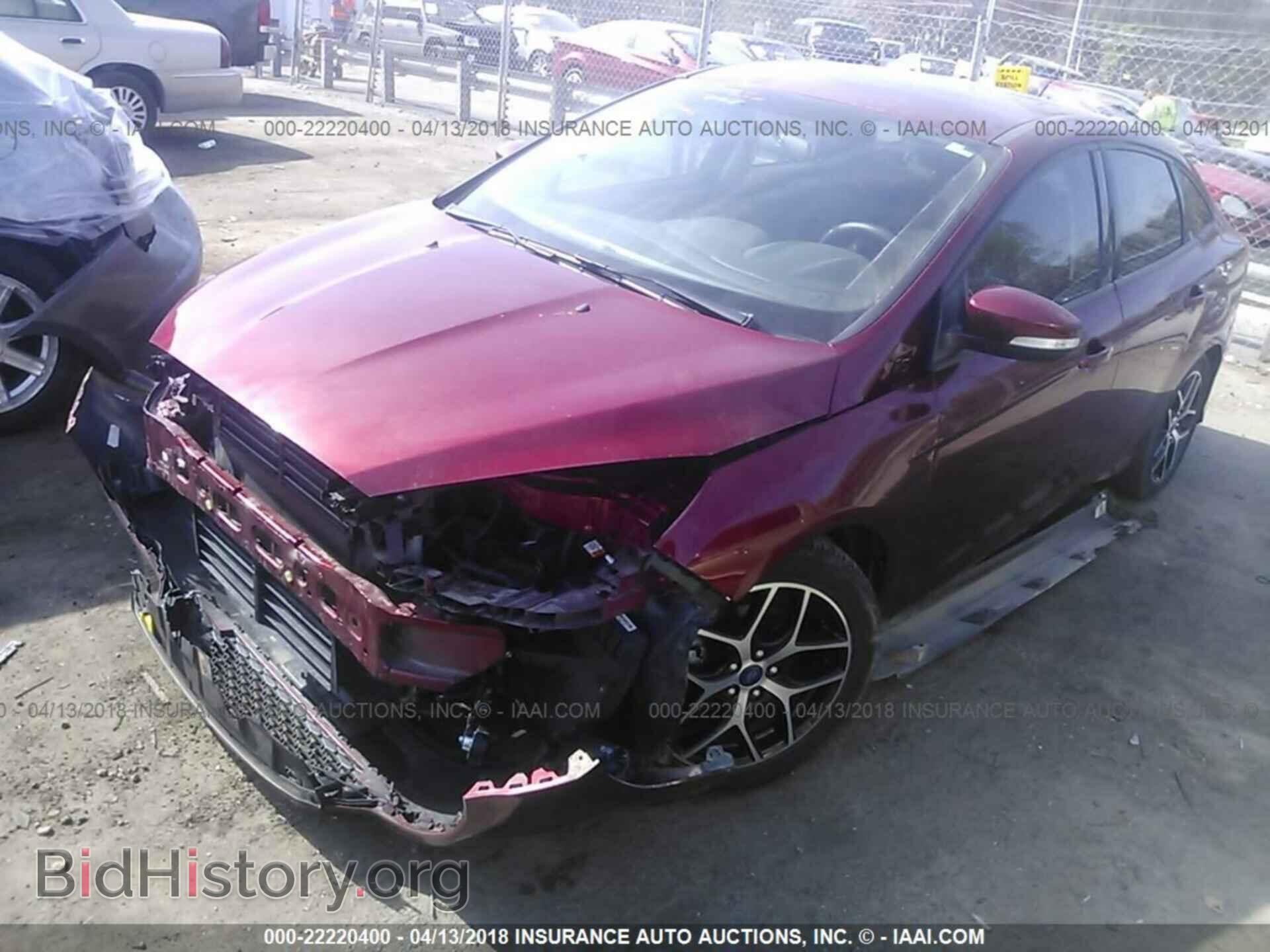 2016 Ford Focus - VIN: 1FADP3F27GL355768 - Photo 2