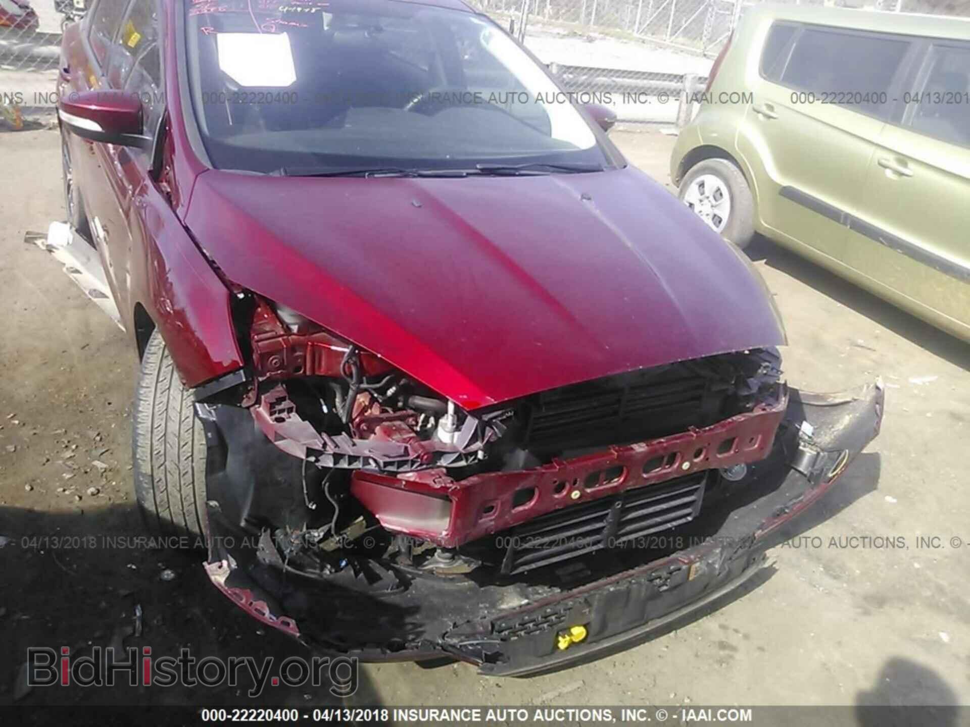 2016 Ford Focus - VIN: 1FADP3F27GL355768 - Photo 6