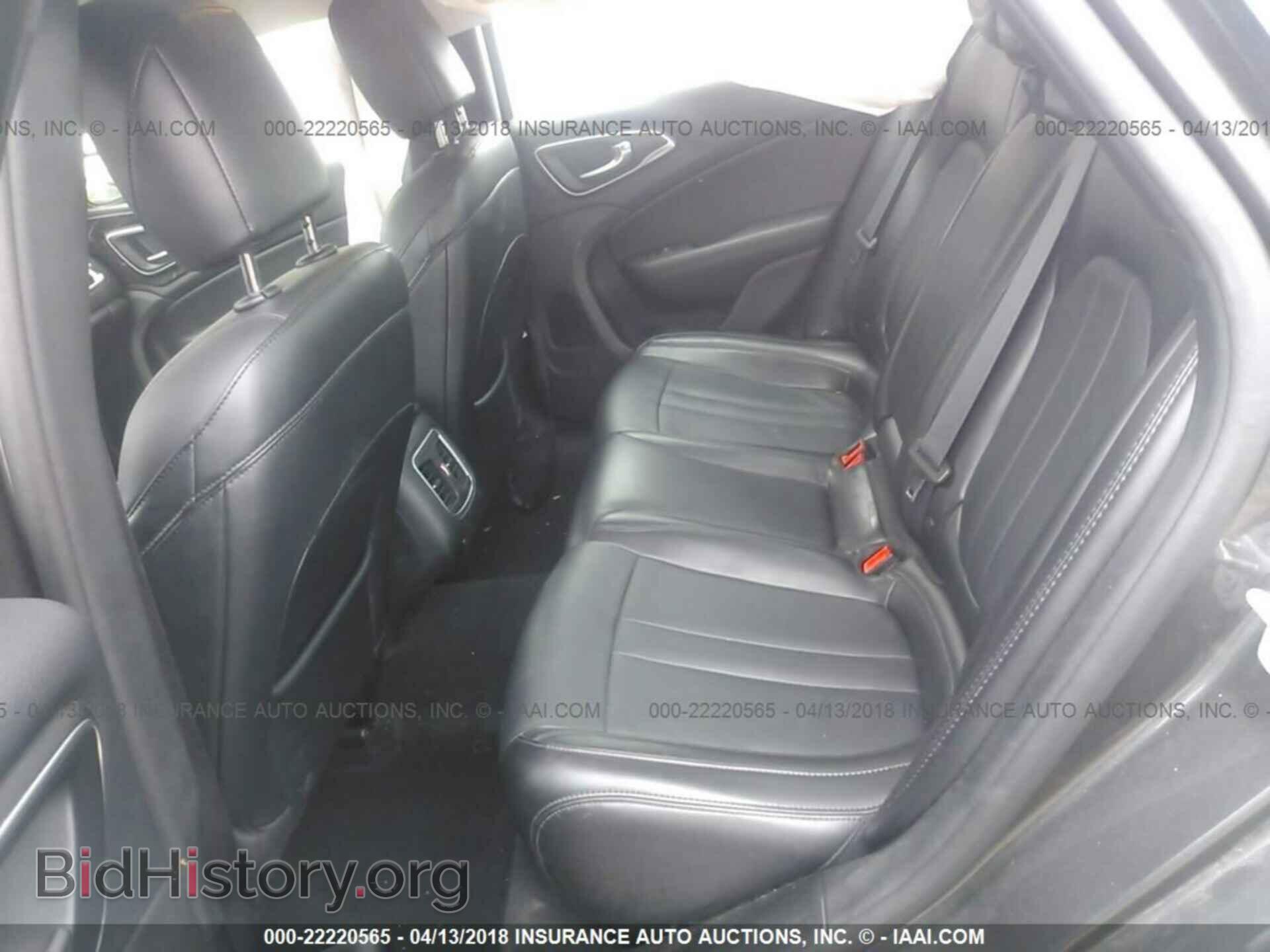 2016 Chrysler 200 - VIN: 1C3CCCCB6GN146827 - Photo 8