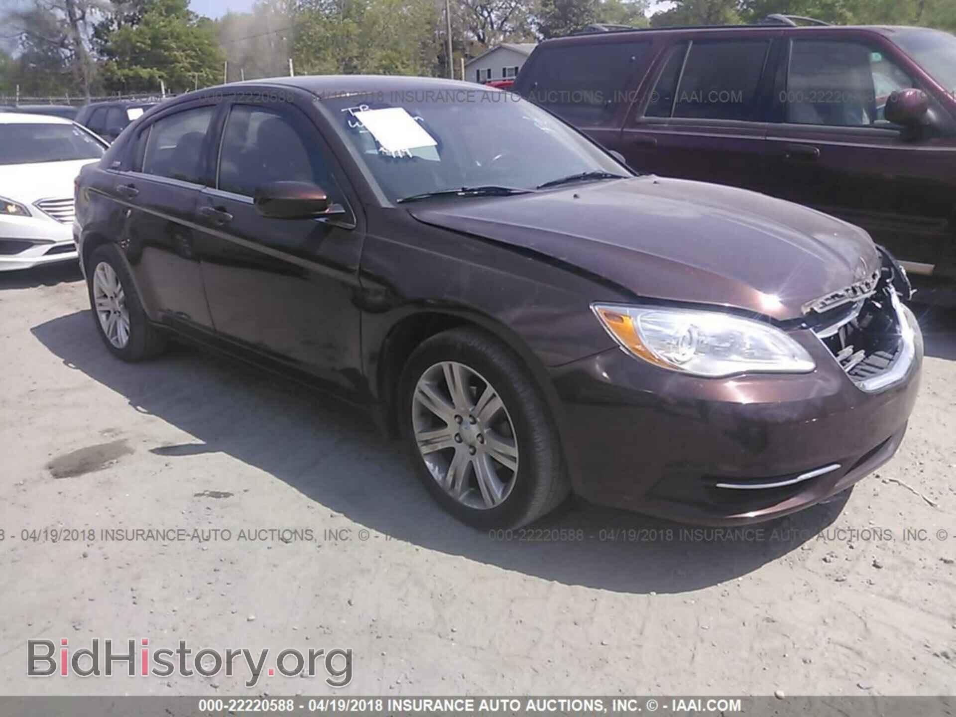 Photo 1C3CCBBB8DN705799 - Chrysler 200 2013