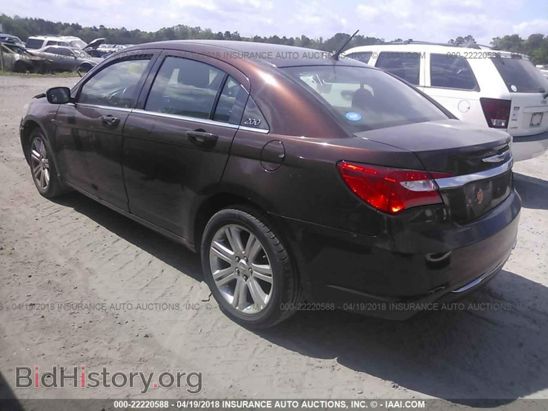 2013 Chrysler 200 - VIN: 1C3CCBBB8DN705799 - Photo 3