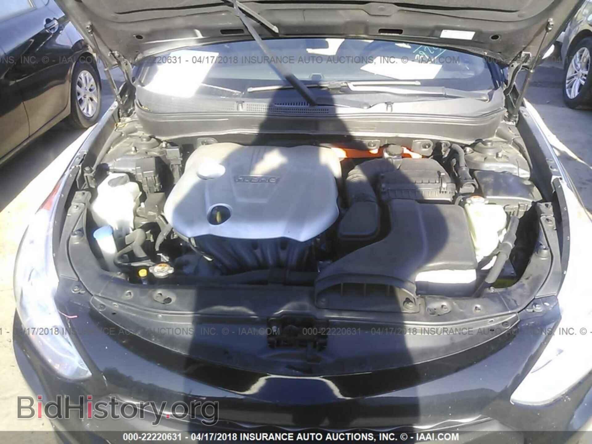 2012 Hyundai Sonata - VIN: KMHEC4A40CA054432 - Photo 10