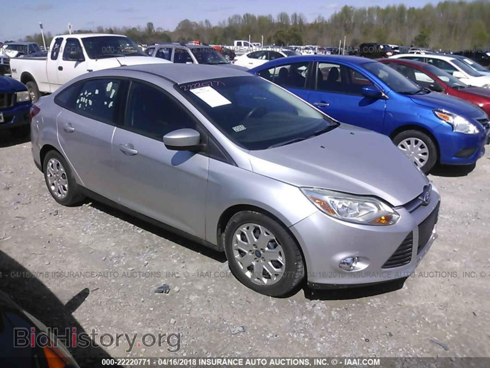 Photo 1FAHP3F26CL192140 - Ford Focus 2012
