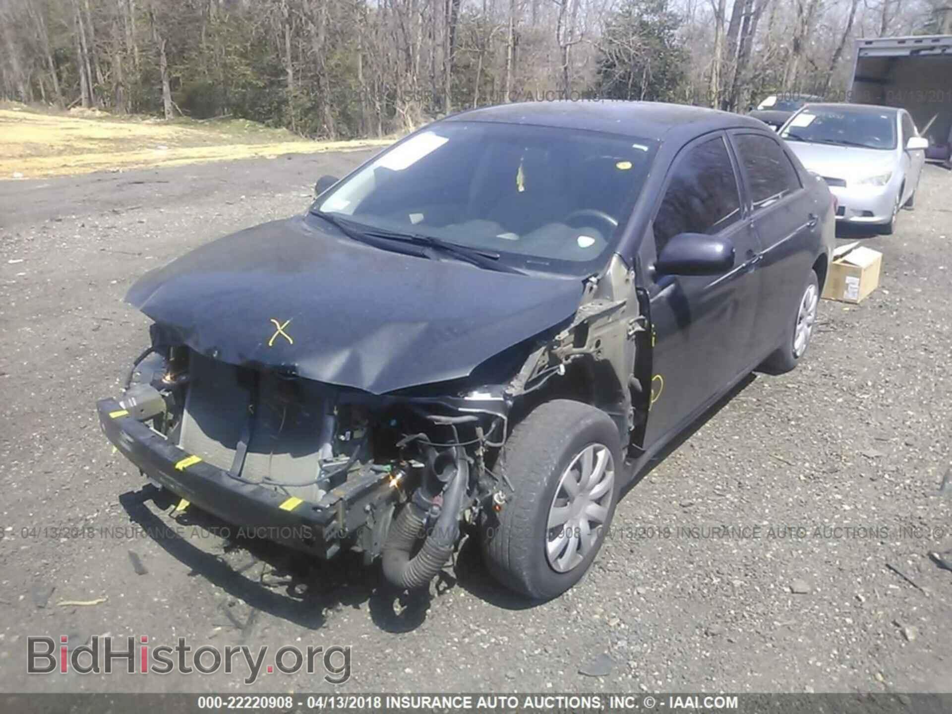 2013 Toyota Corolla - VIN: 5YFBU4EEXDP080931 - Photo 2
