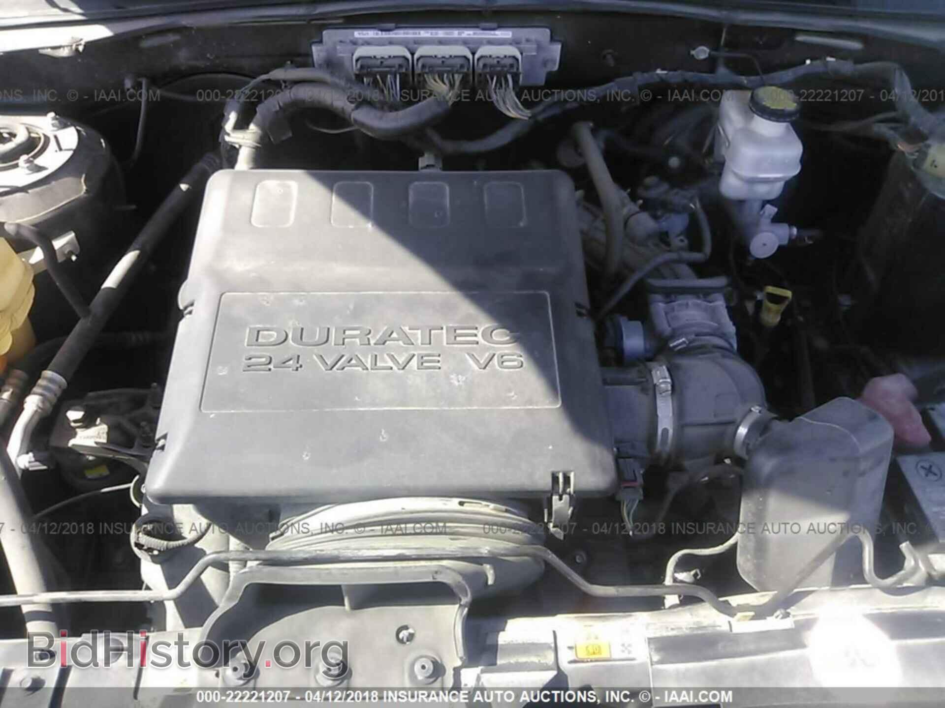 2011 Ford Escape - VIN: 1FMCU9DG0BKB46043 - Photo 10