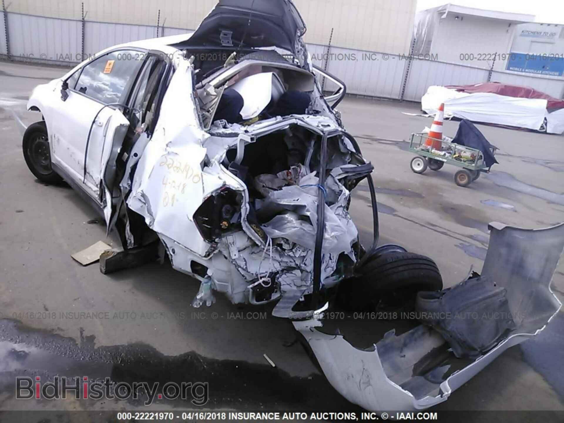 2011 Nissan Versa - VIN: 3N1BC1AP2BL425469 - Фото 3