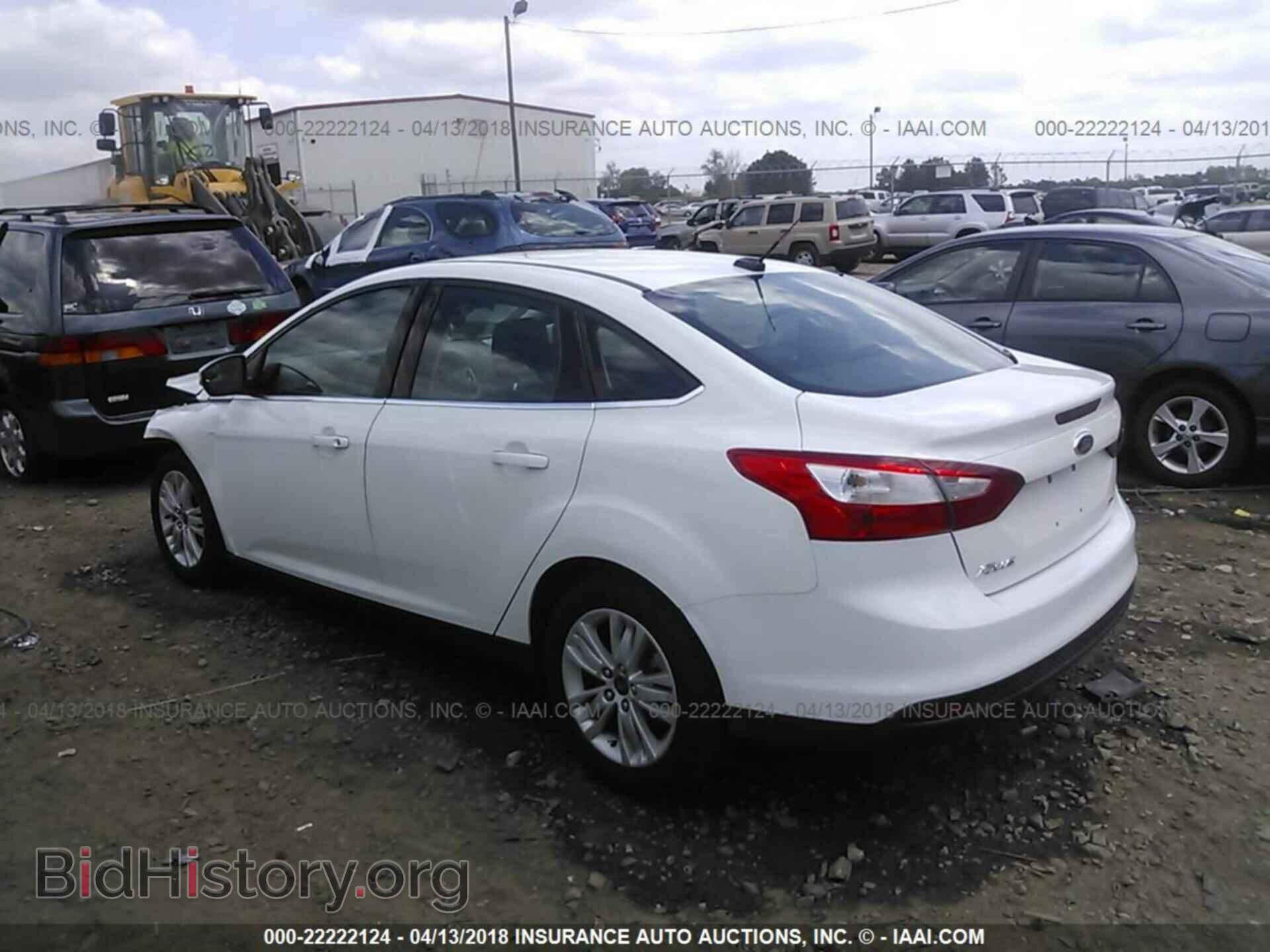 2012 Ford Focus - VIN: 1FAHP3H25CL325404 - Фото 3