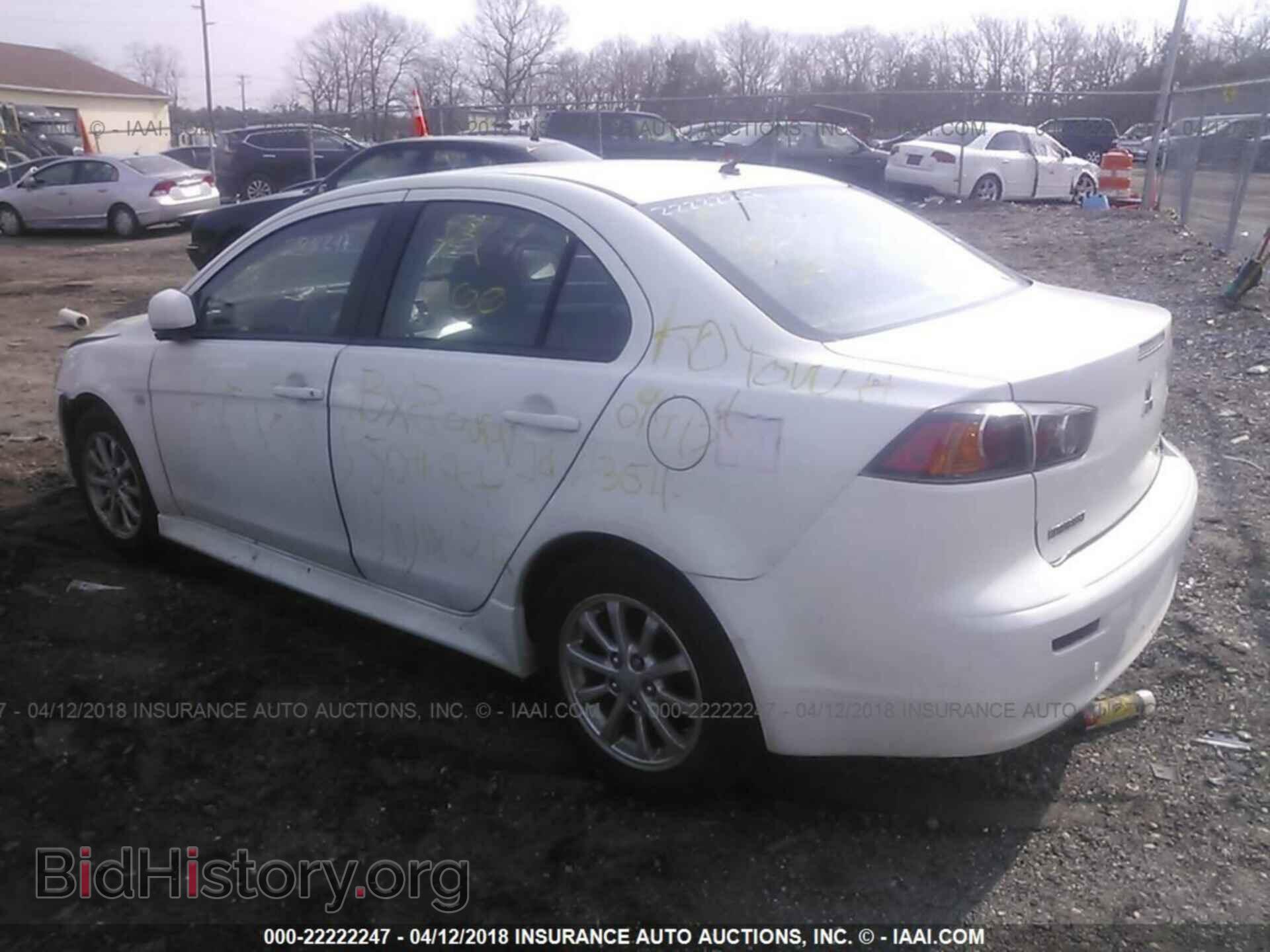 2011 Mitsubishi Lancer - VIN: JA32U2FU9BU001824 - Фото 3