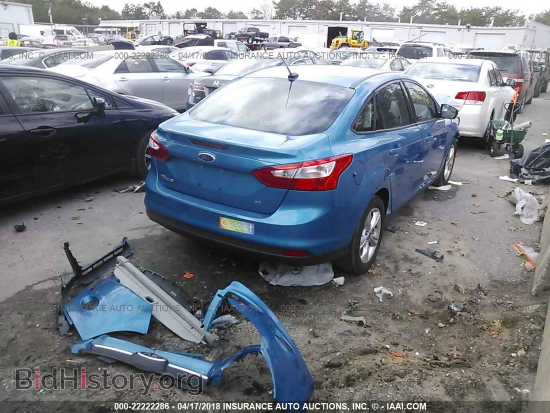 2014 Ford Focus - VIN: 1FADP3F28EL279331 - Photo 4