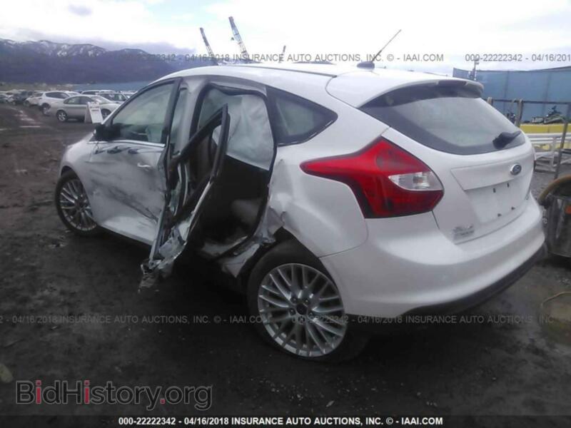 2012 Ford FOCUS (VIN 1FAHP3M2XCL210545) — photo 3 of 10