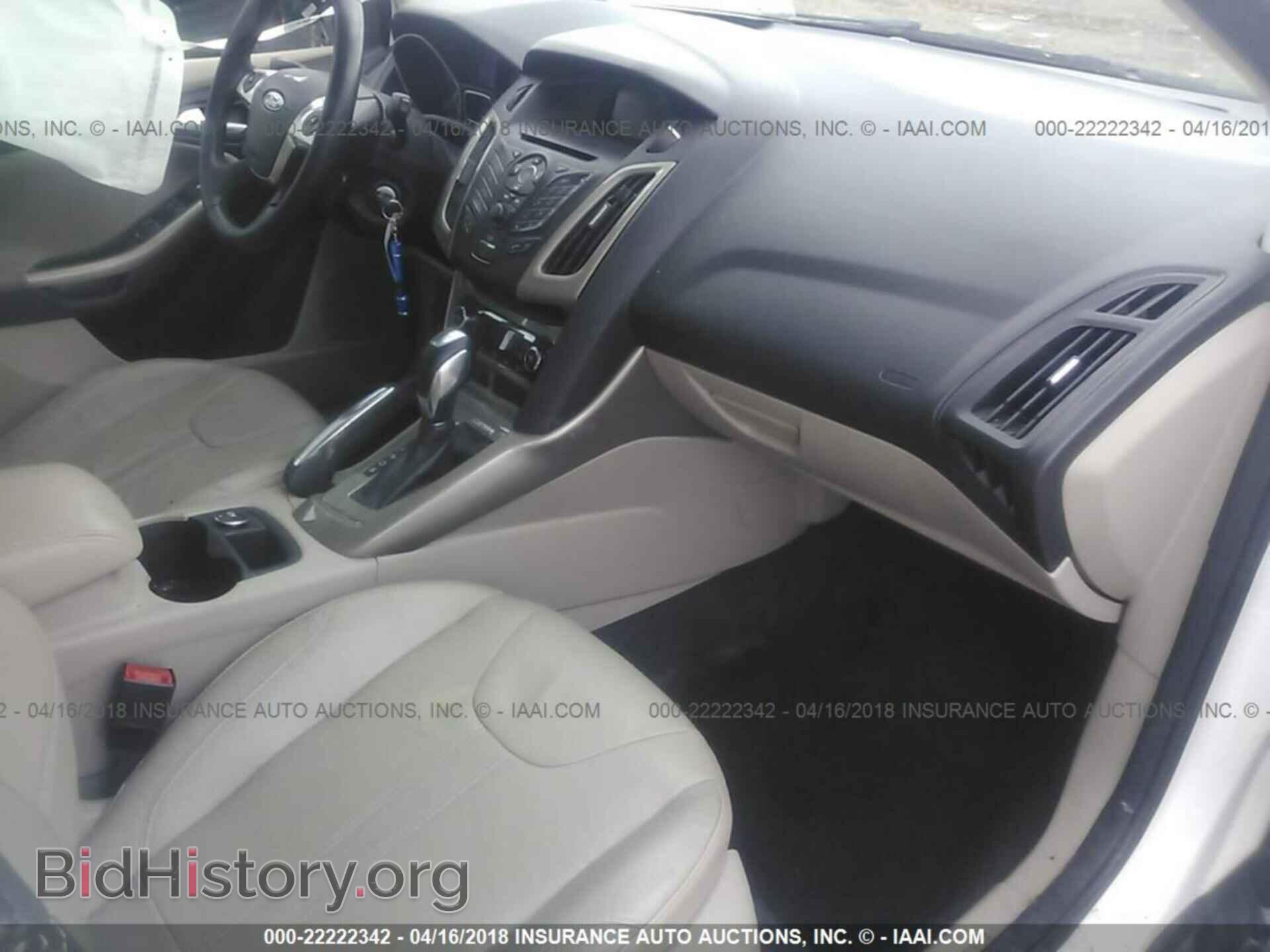 2012 Ford Focus - VIN: 1FAHP3M2XCL210545 - Photo 5