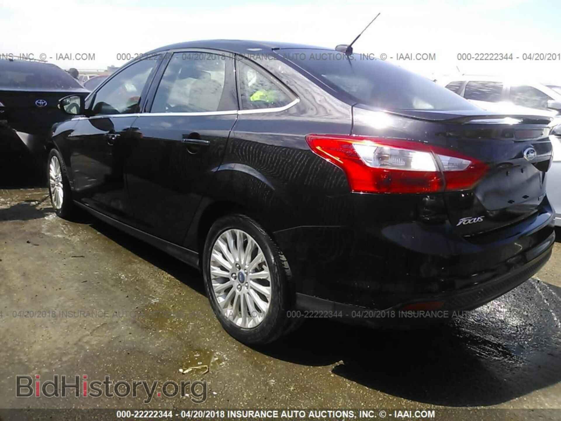 2012 Ford Focus - VIN: 1FAHP3J22CL422926 - Photo 3